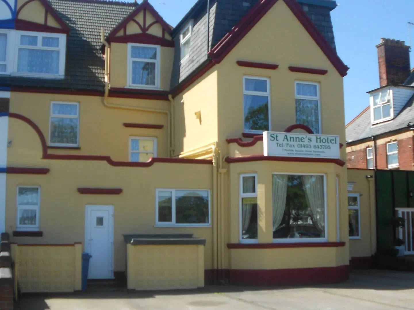St Annes Hotel EXTERIOR