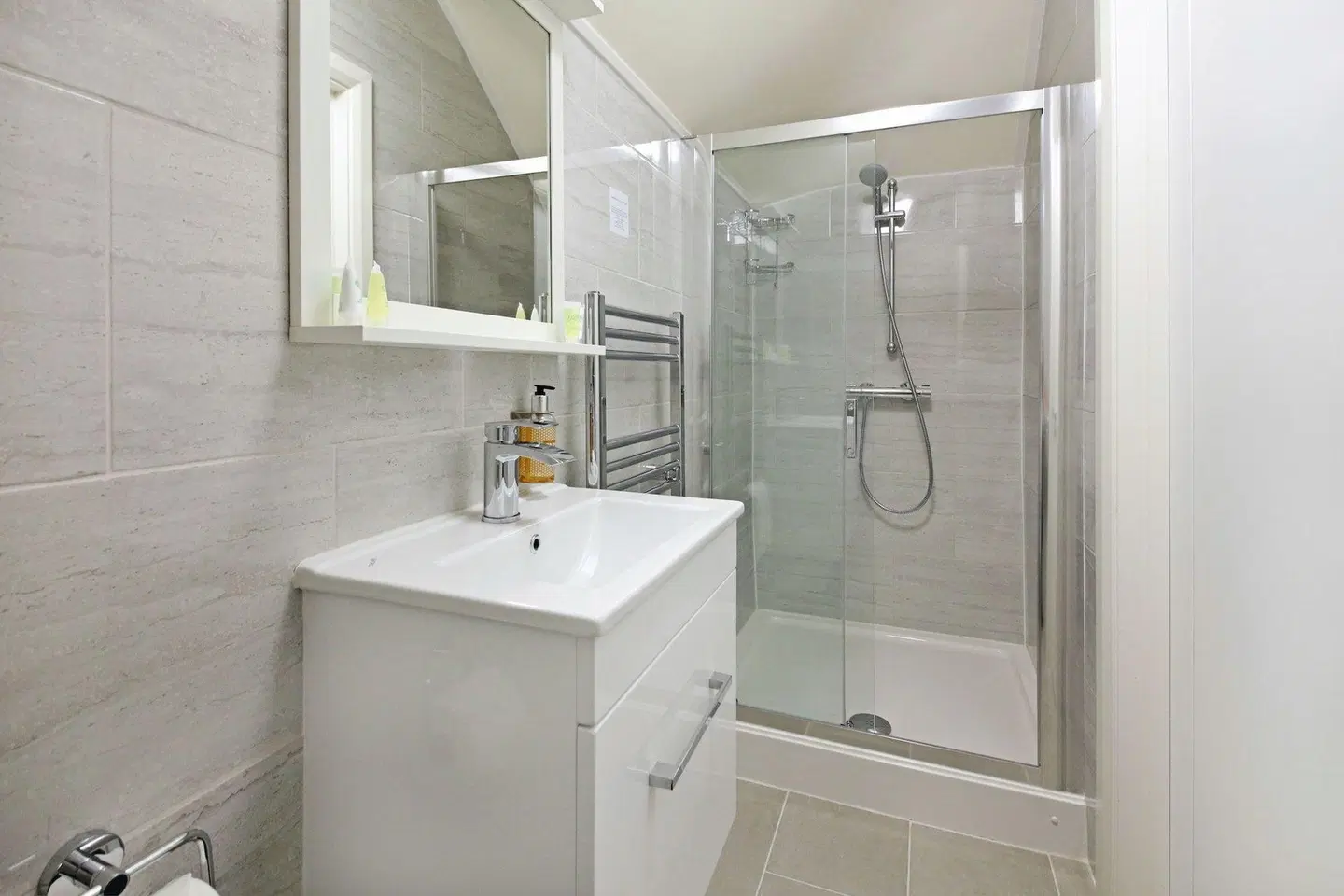 Imperial Guest House Badezimmer
