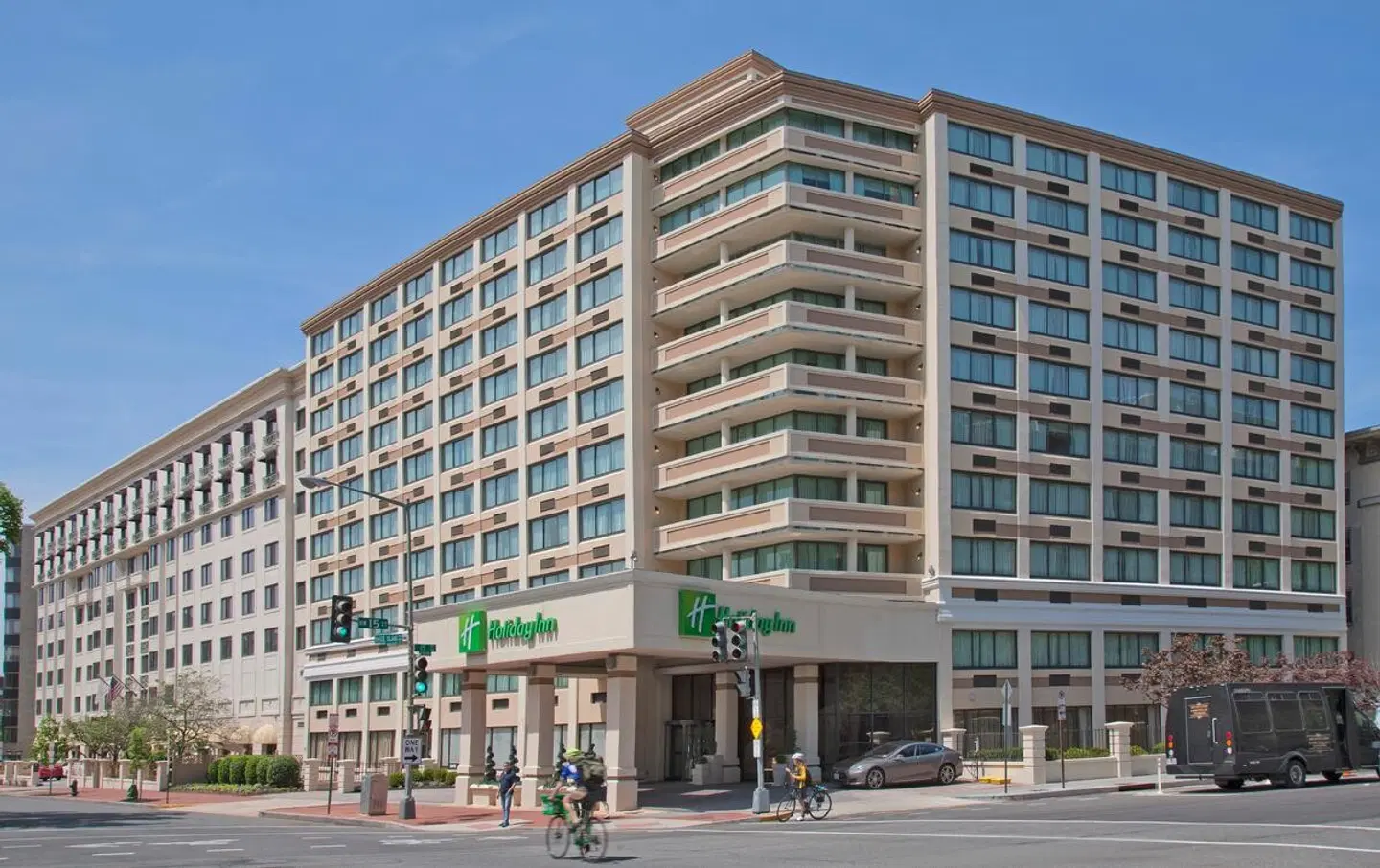 Holiday Inn Washington-Central/White House EXTERIOR