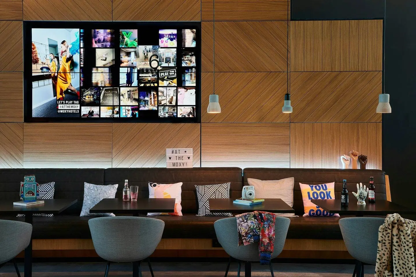 Moxy Chester Bar