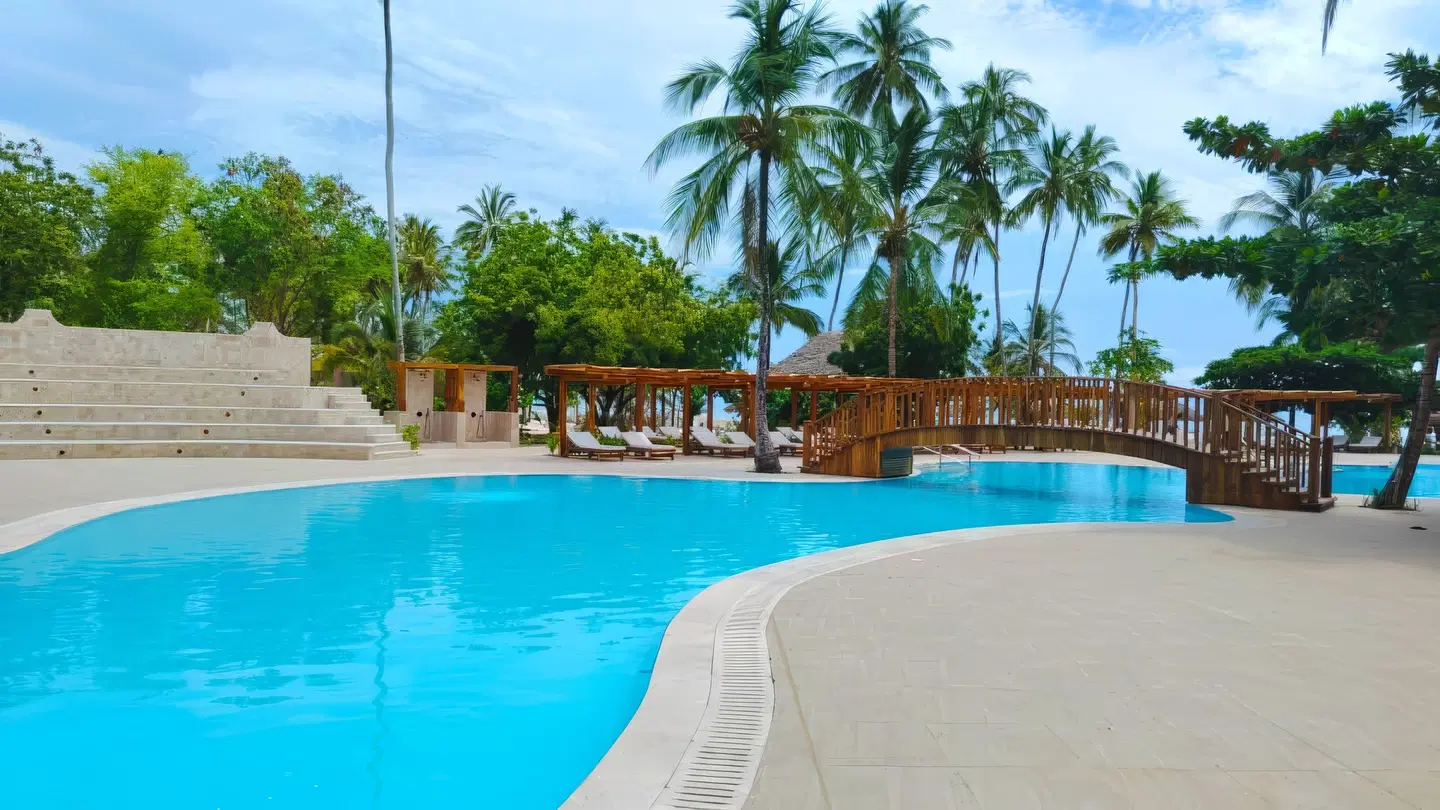 JAZ Amaluna Adults Only OUTDOOR_POOL