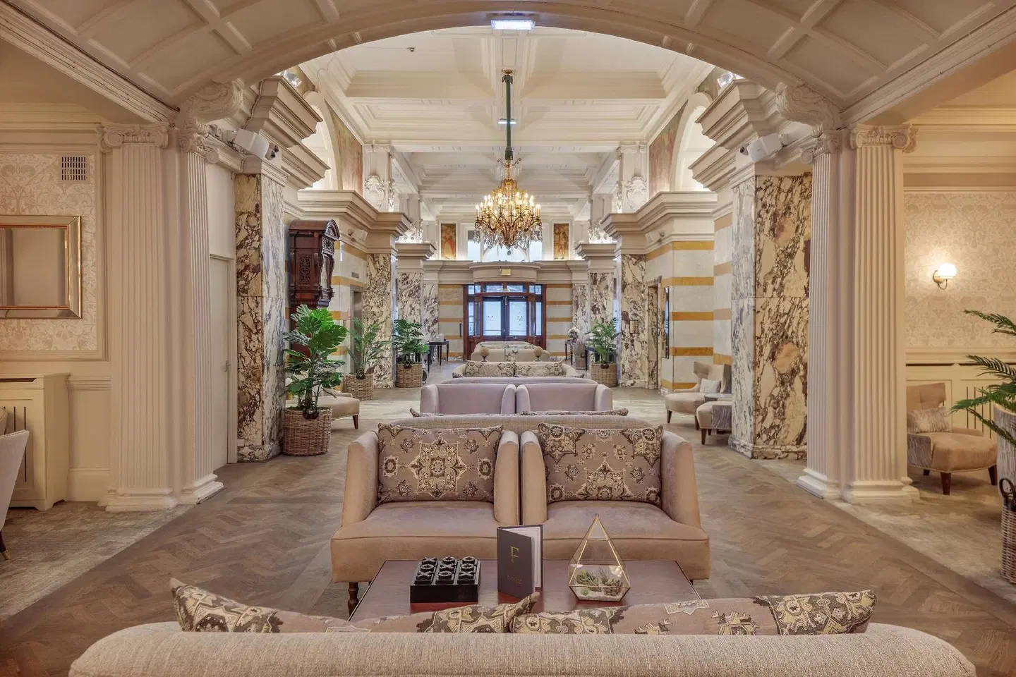 DoubleTree by Hilton Harrogate Majestic Hotel & Spa LOUNGE_LOBBY