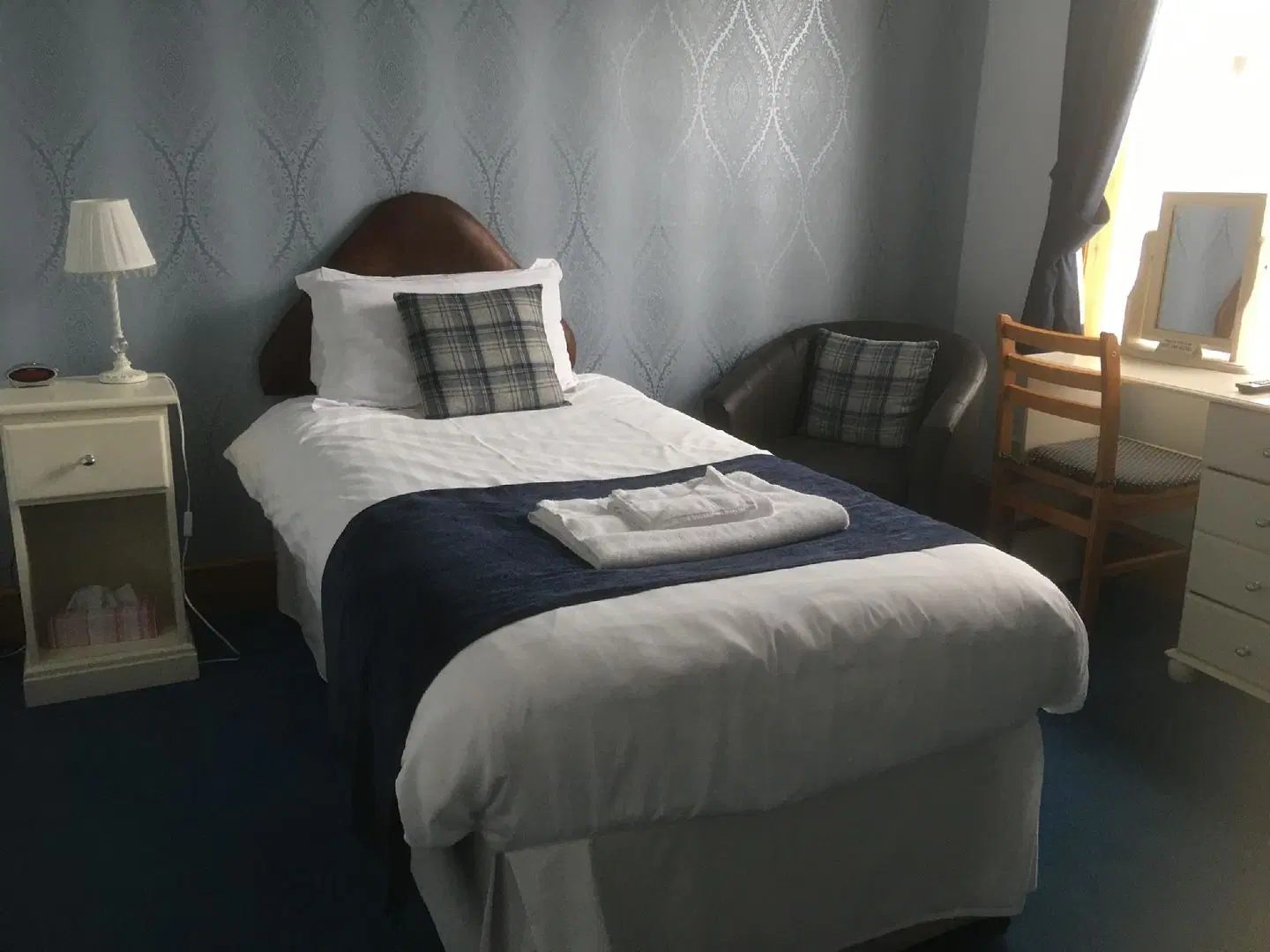 Grove House Guest House ROOM_EXAMPLE
