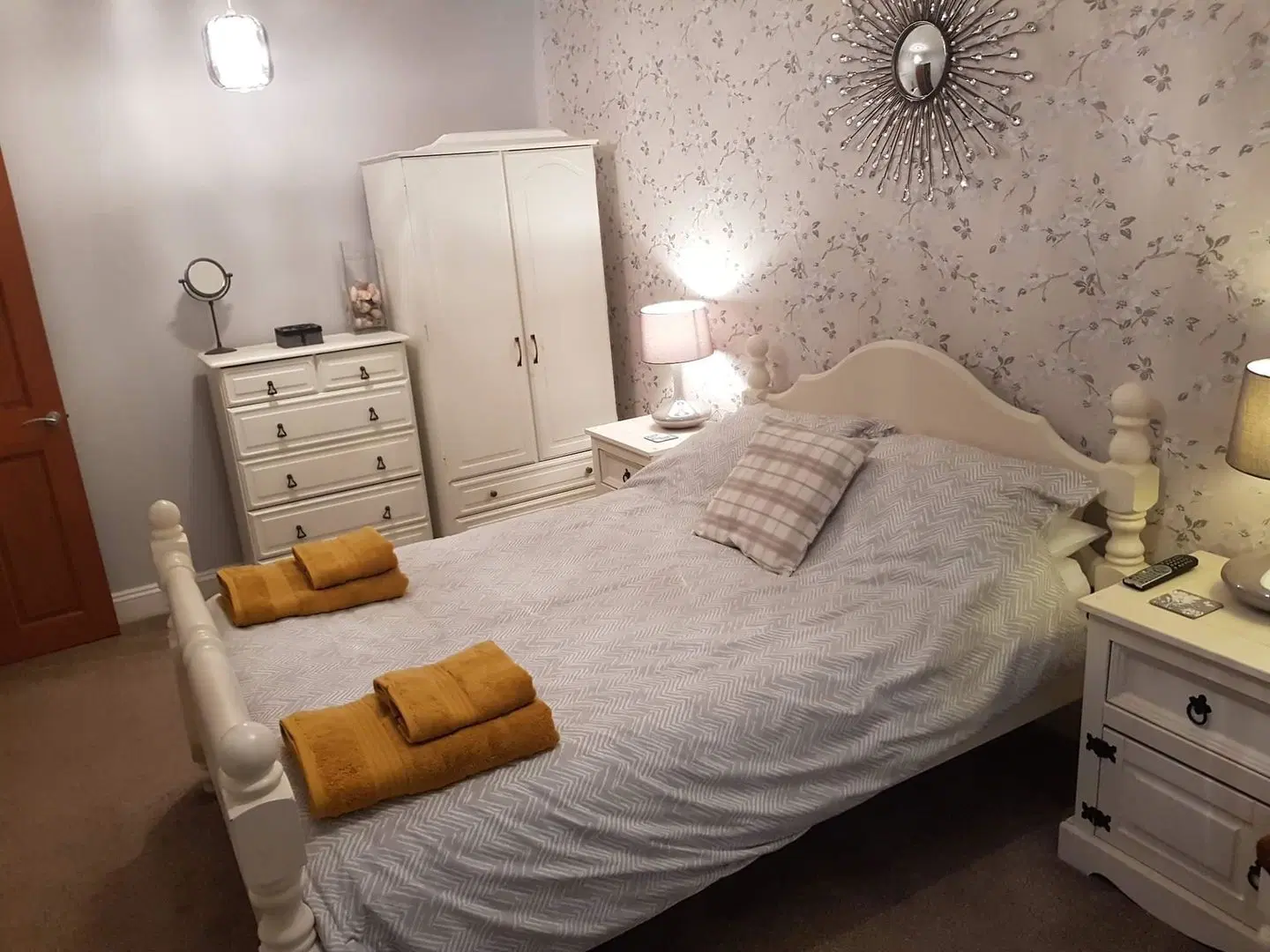 Bancroft Apartment ROOM_EXAMPLE