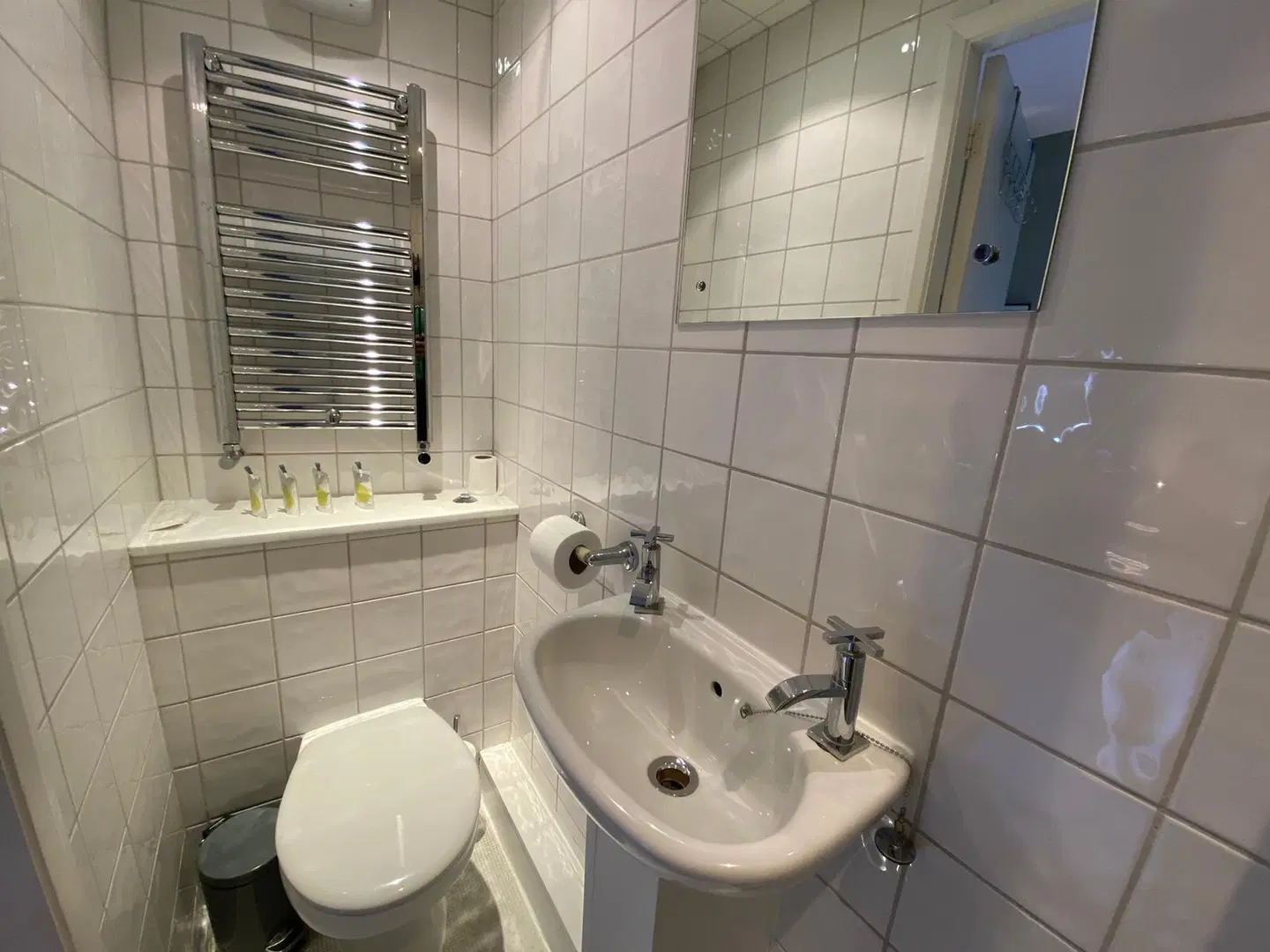 Grosvenor Place Guest House Badezimmer