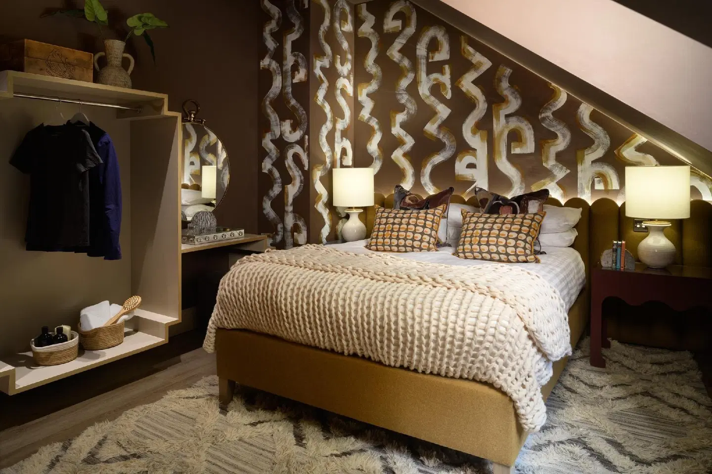 Charlton Hall ROOM_EXAMPLE