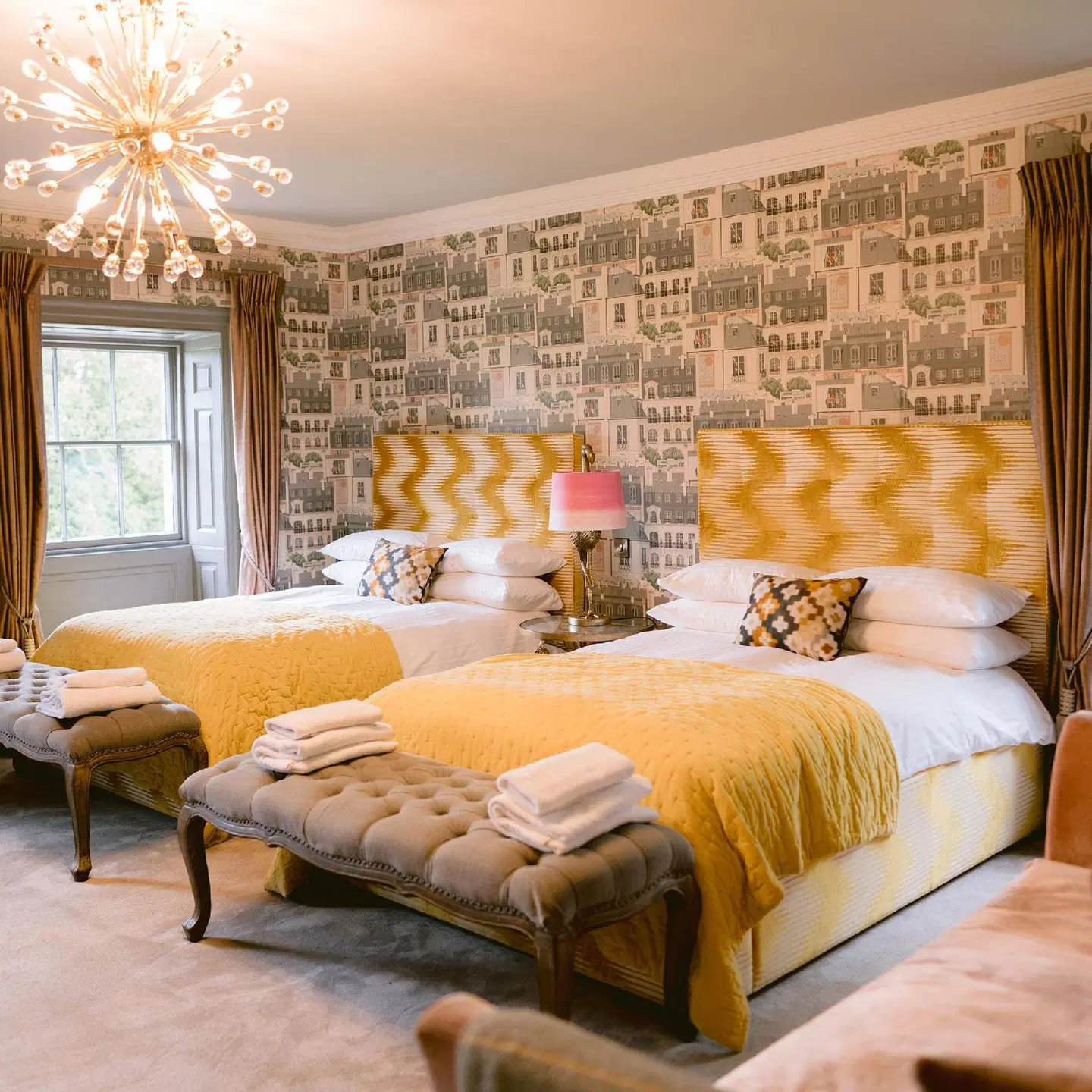 Charlton Hall ROOM_EXAMPLE