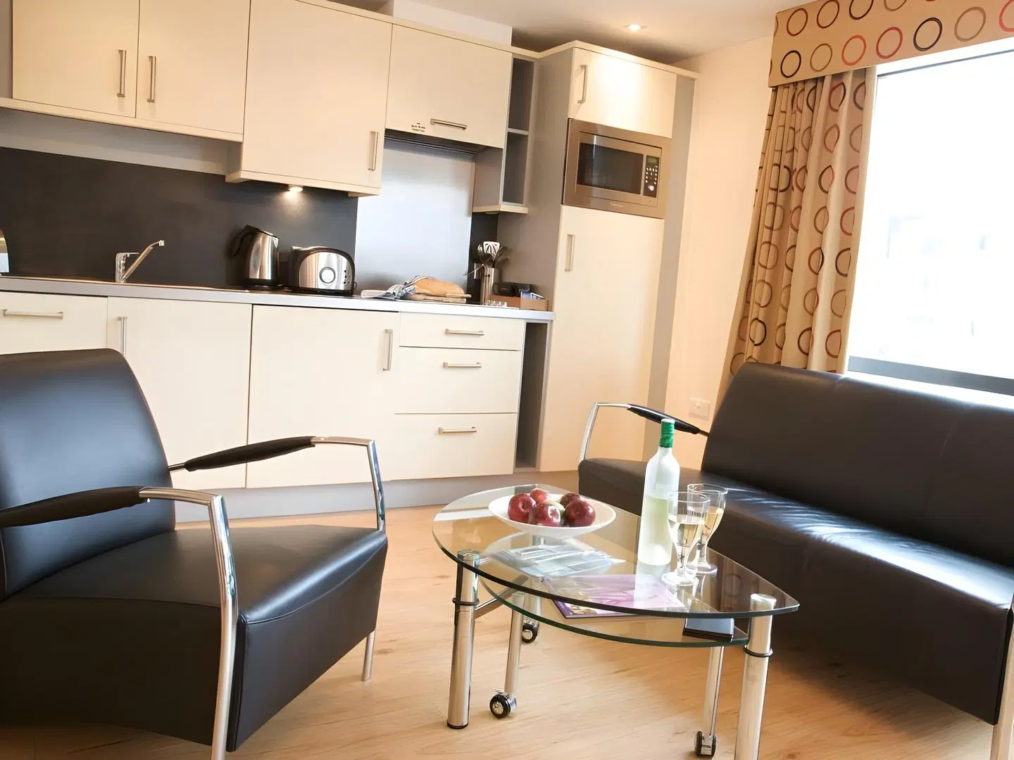 Roomzzz - Leeds City West ROOM_EXAMPLE