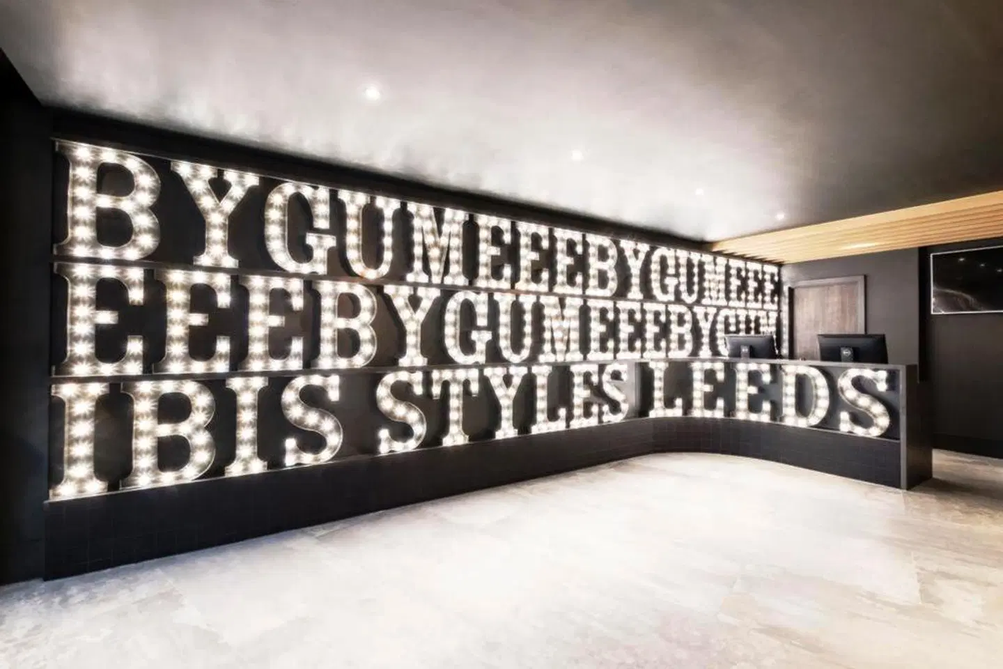ibis Styles Leeds City Centre Arena LOUNGE_LOBBY