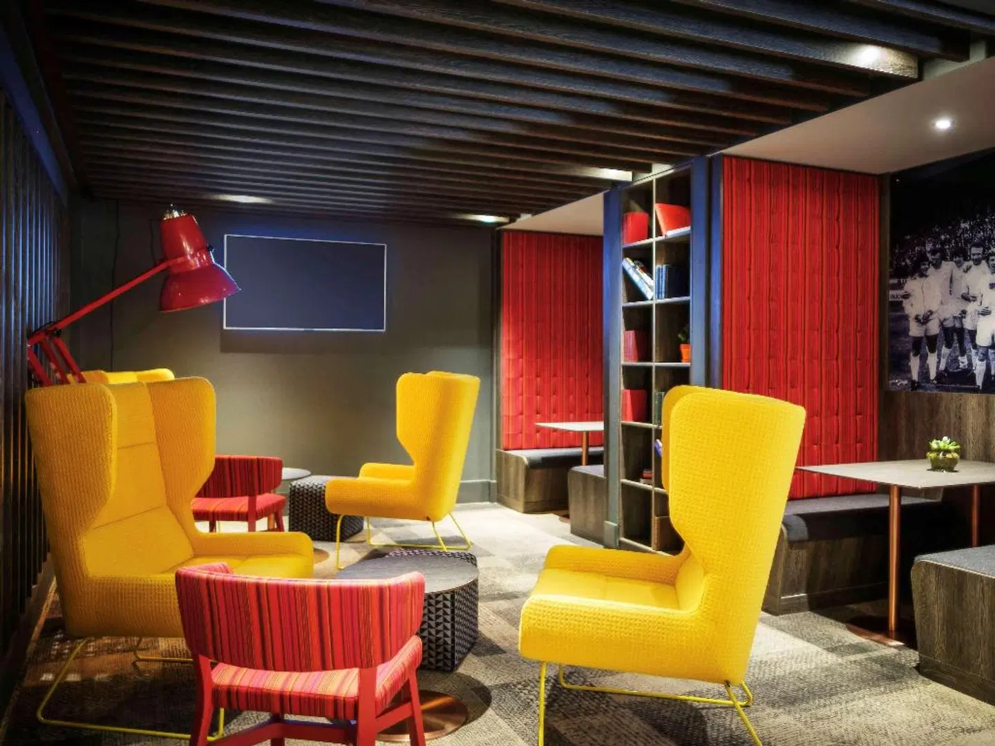 ibis Styles Leeds City Centre Arena Bar