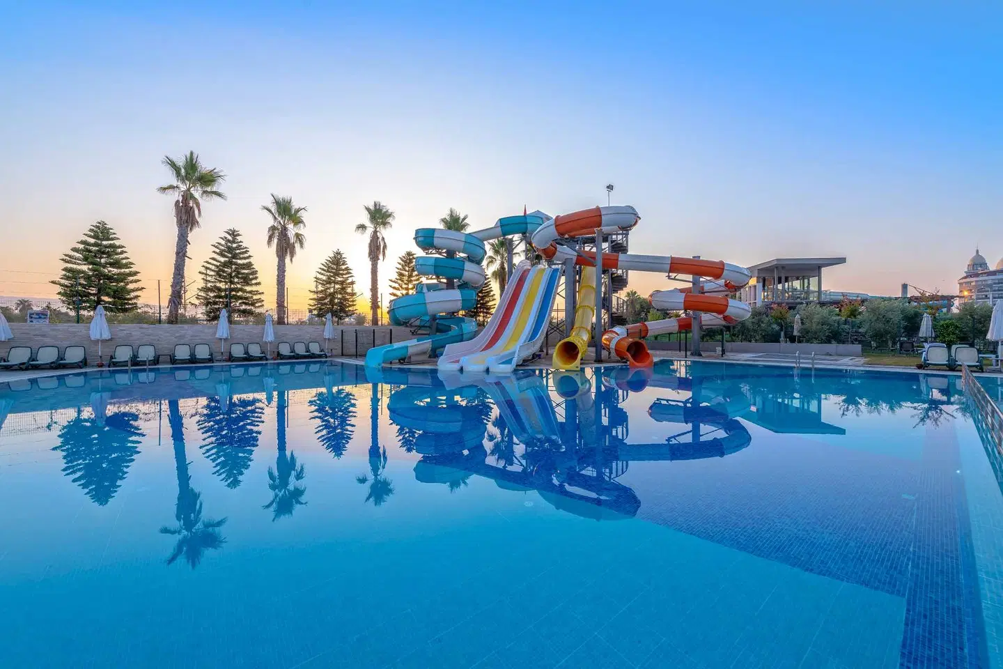 Port River Hotel & Spa OUTDOOR_POOL
