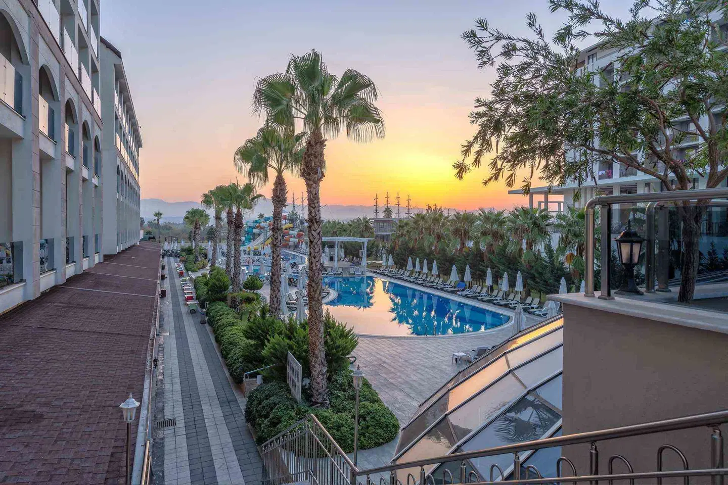Port River Hotel & Spa OUTDOOR_POOL