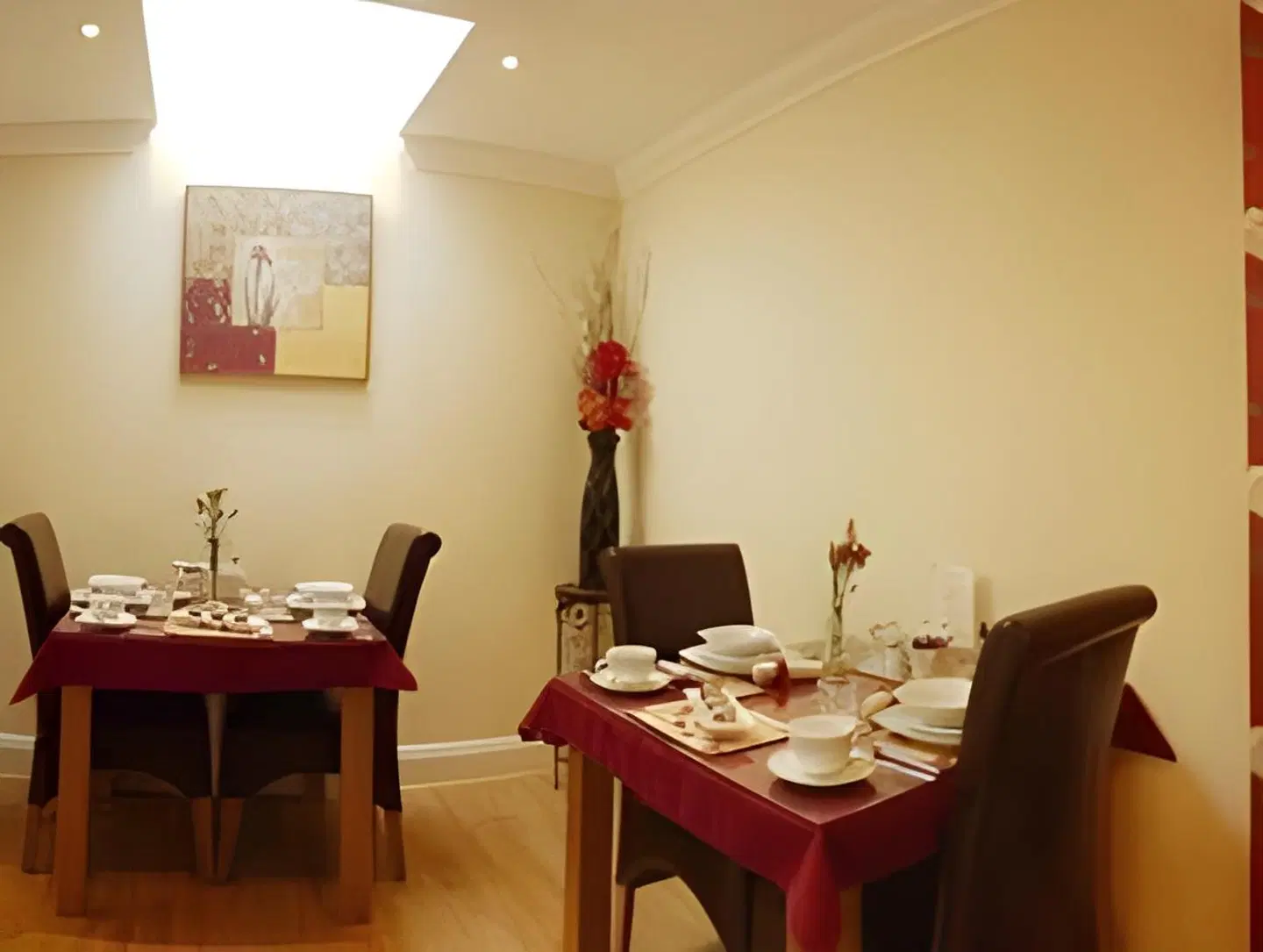 Autumn House Restaurant