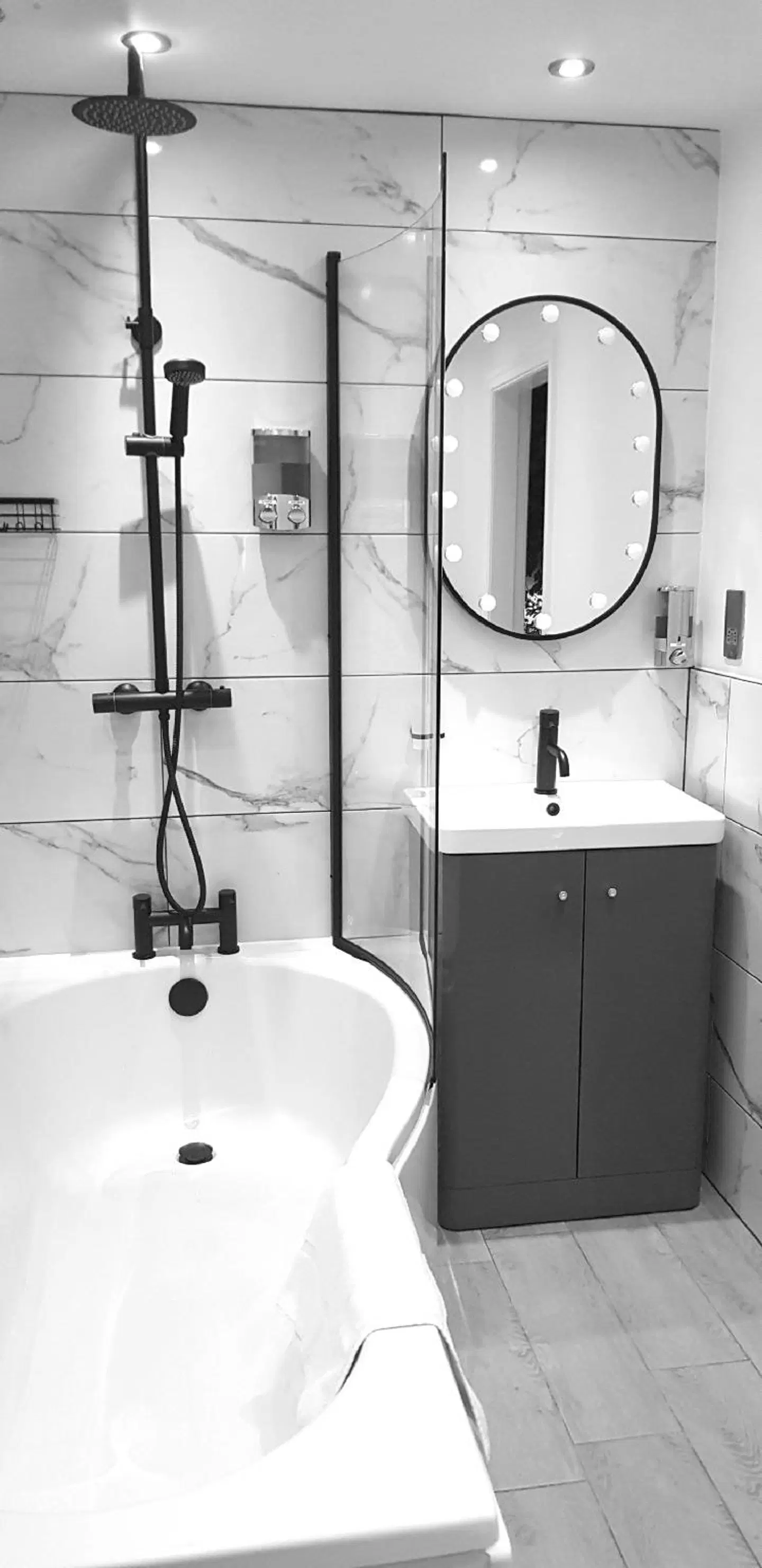 Burton Stone Inn Badezimmer