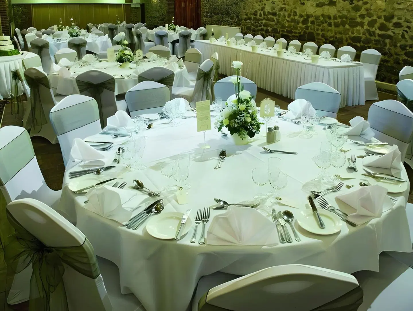 Knights Hill Hotel & Spa Restaurant