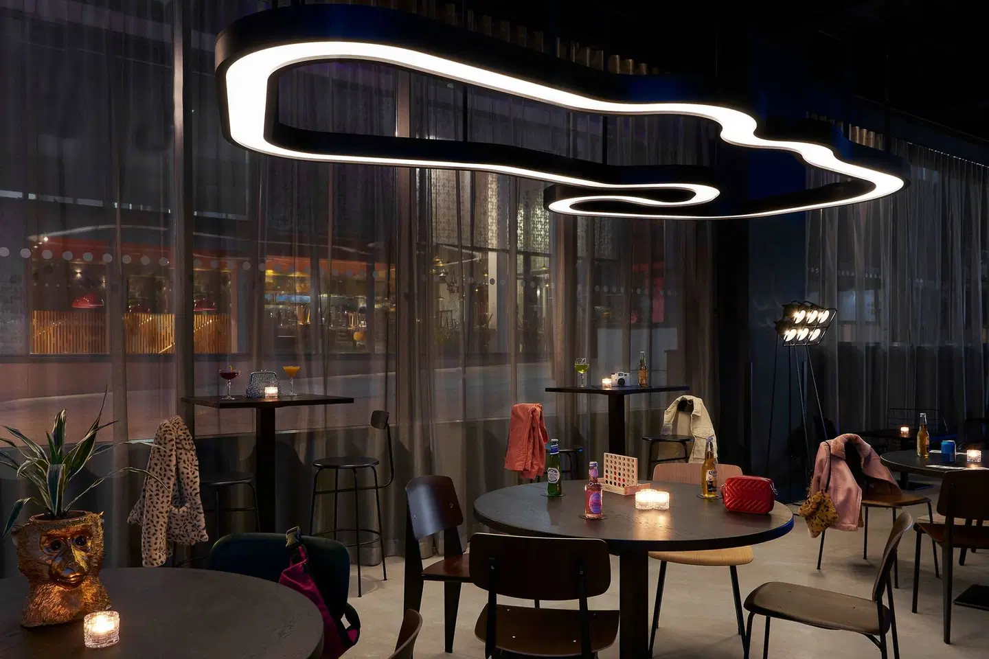 Moxy Milton Keynes Bar