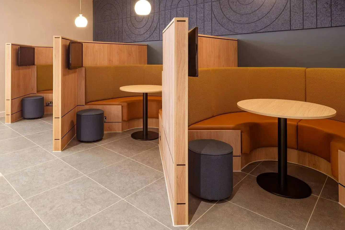 Courtyard by Marriott Keele Staffordshire Bar