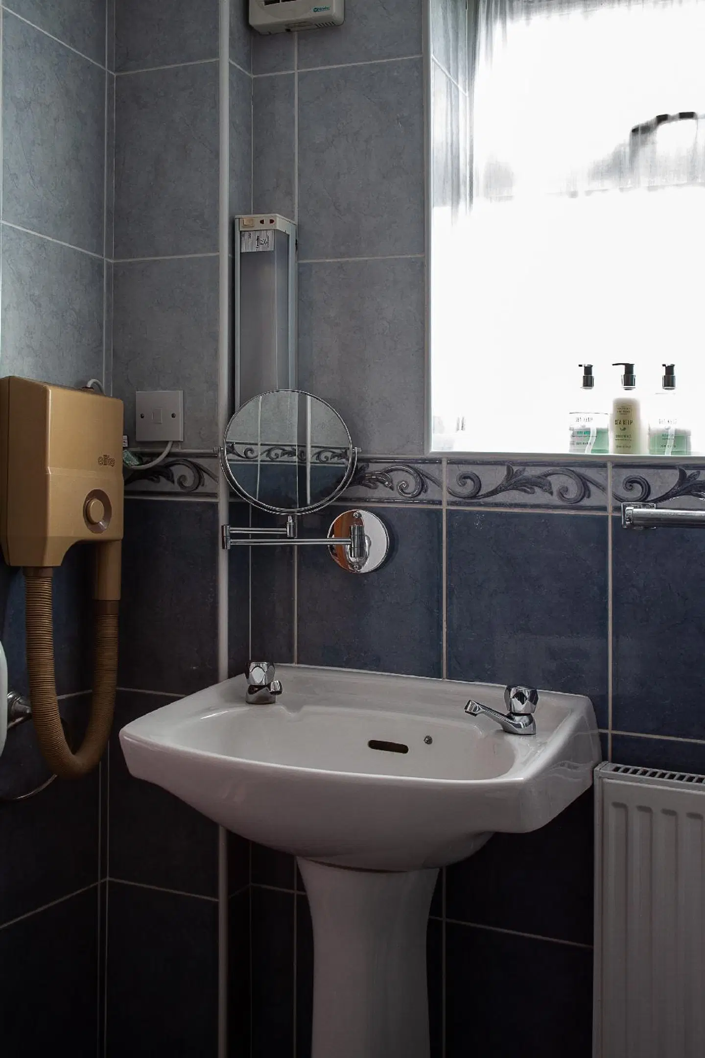 Oliver Twist Country Inn Badezimmer