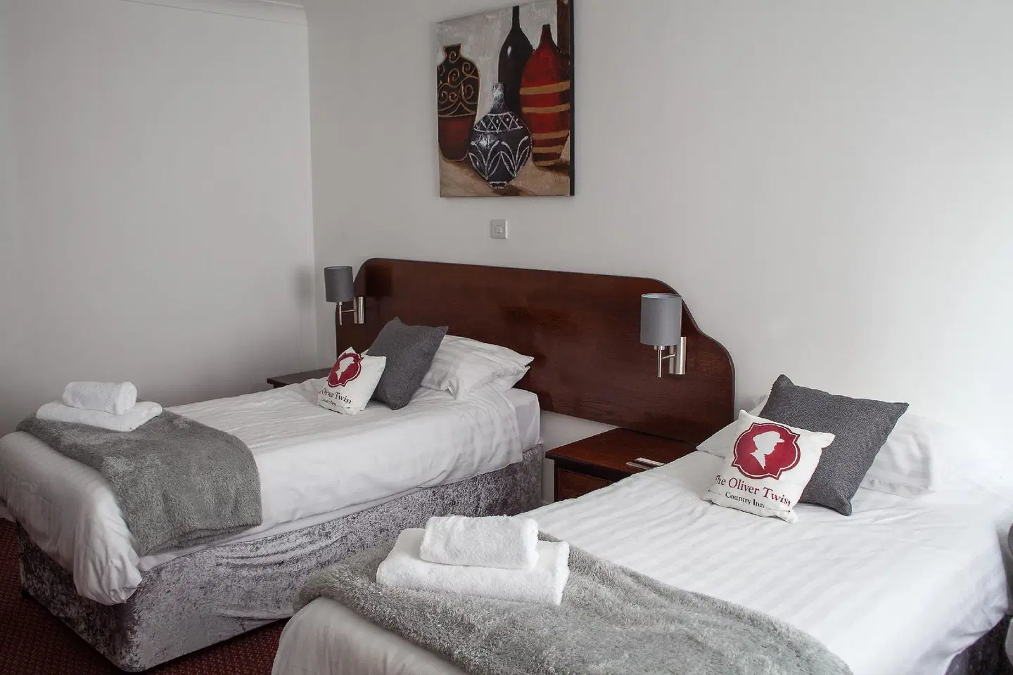 Oliver Twist Country Inn ROOM_EXAMPLE