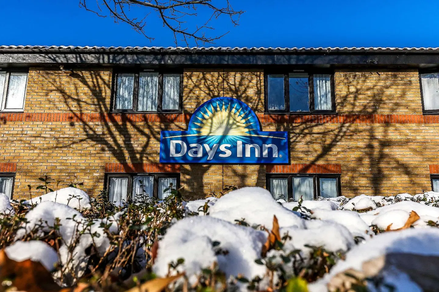 Days Inn by Wyndham London Stansted Airport EXTERIOR