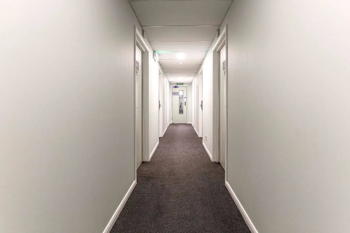 Days Inn by Wyndham London Stansted Airport LOUNGE_LOBBY