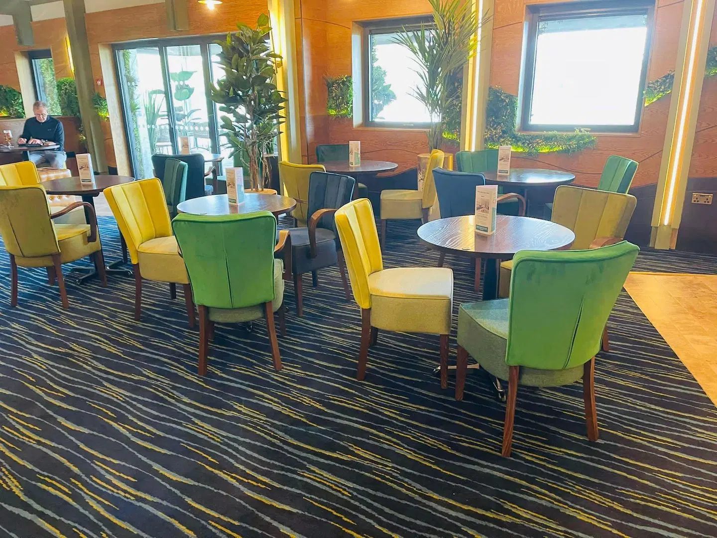 Boston West Hotel Restaurant