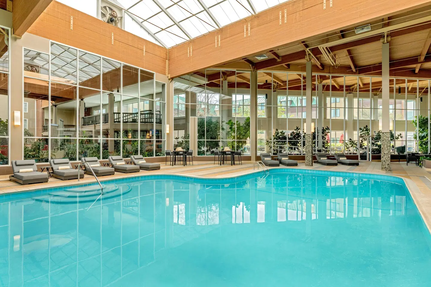 DoubleTree by Hilton Burlington Vermont Hallenbad