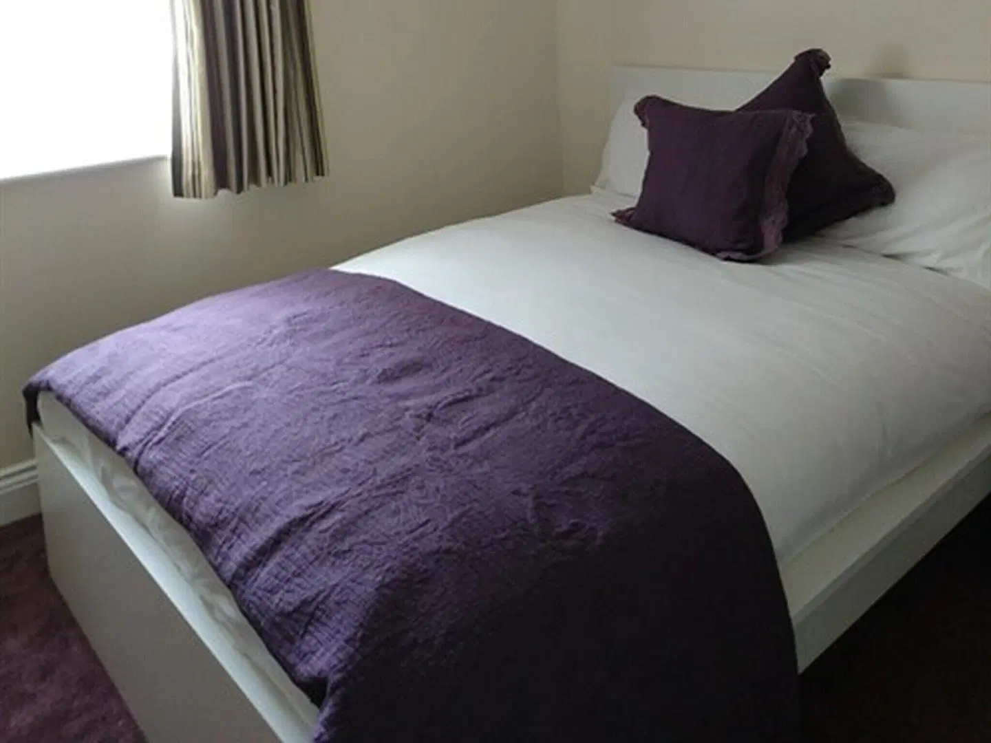 Dakota Guest House ROOM_EXAMPLE