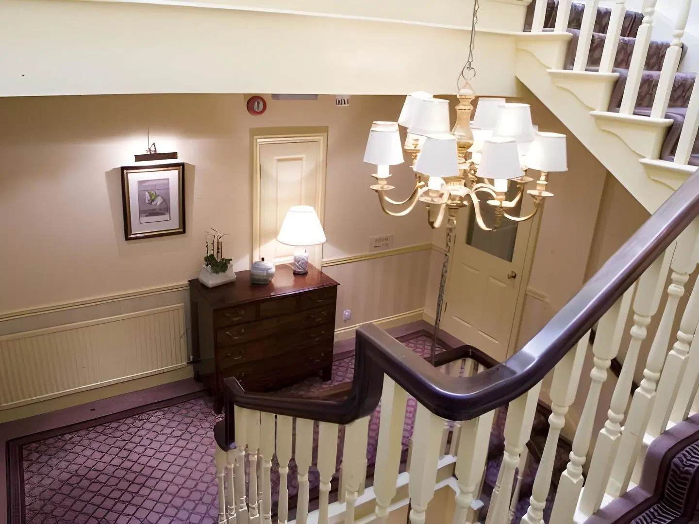 Haleys And Restaurant LOUNGE_LOBBY