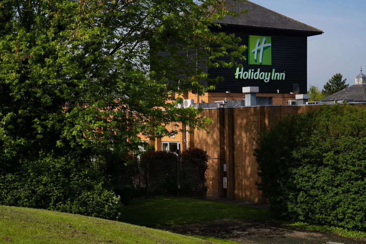 Holiday Inn Gloucester - Cheltenham EXTERIOR