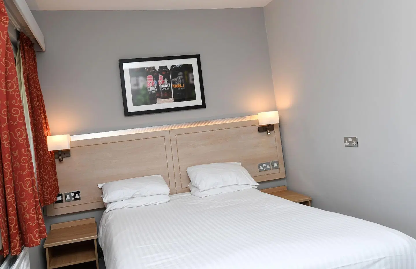 The Crown by Marston's Inns ROOM_EXAMPLE