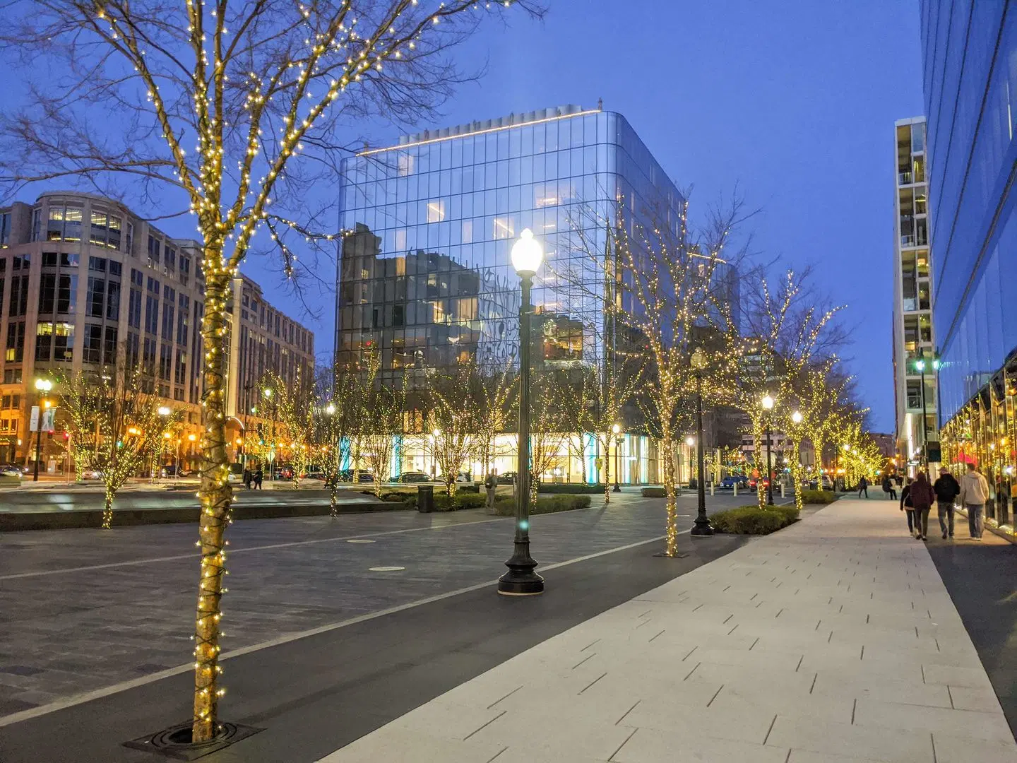Conrad Washington DC EXTERIOR