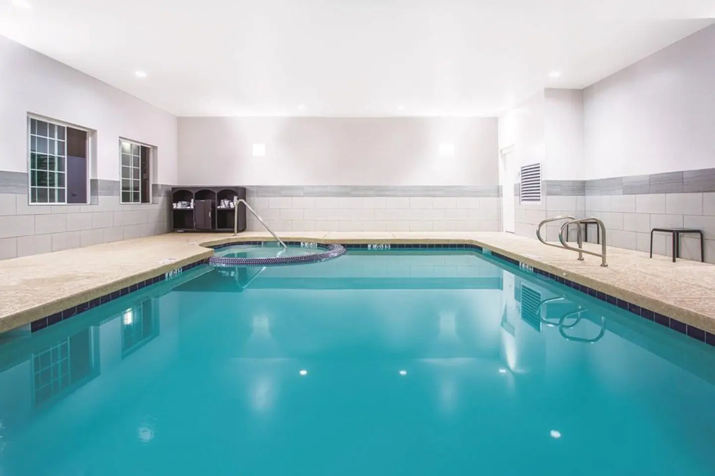 La Quinta Inn & Suites by Wyndham Williams-Grand Canyon Area Hallenbad