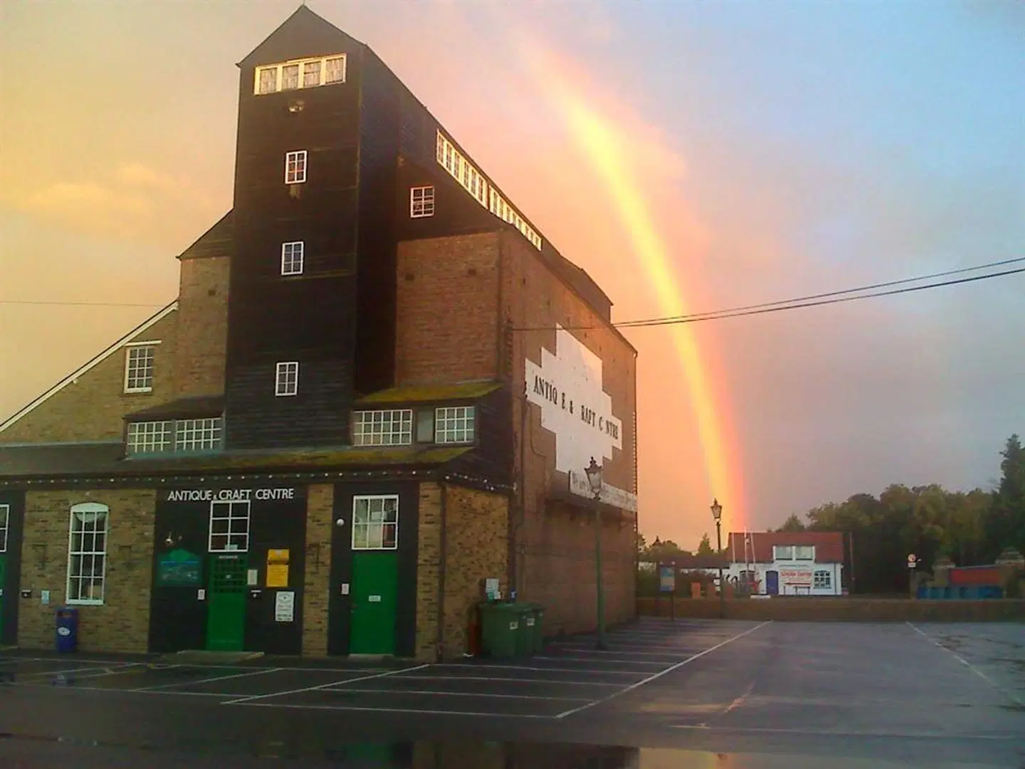 Frasers EXTERIOR
