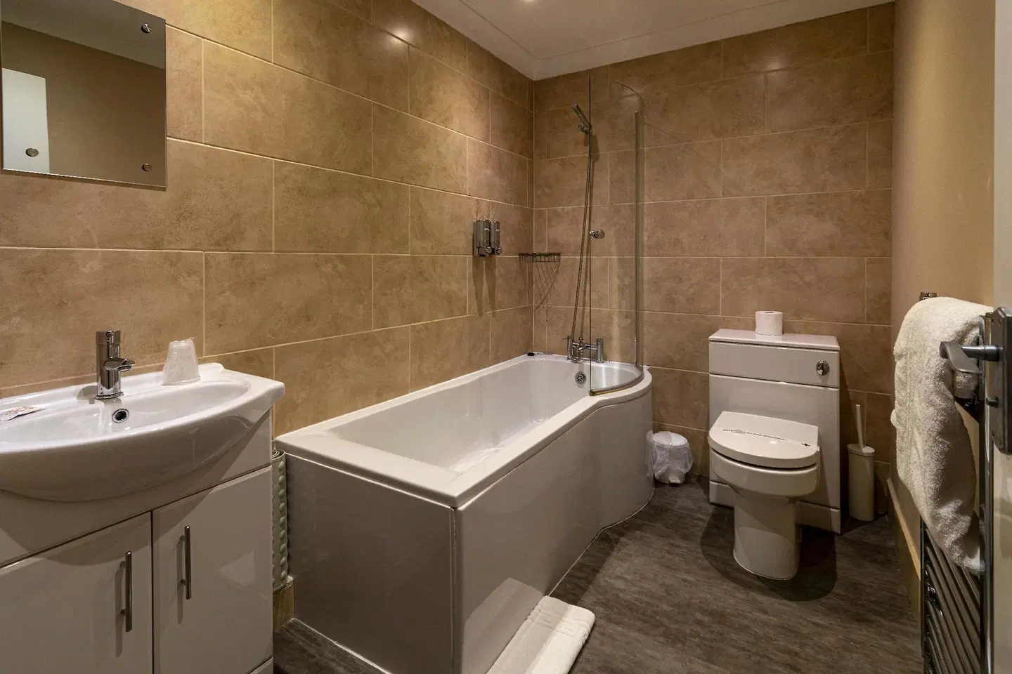 Three Horseshoes Inn Badezimmer