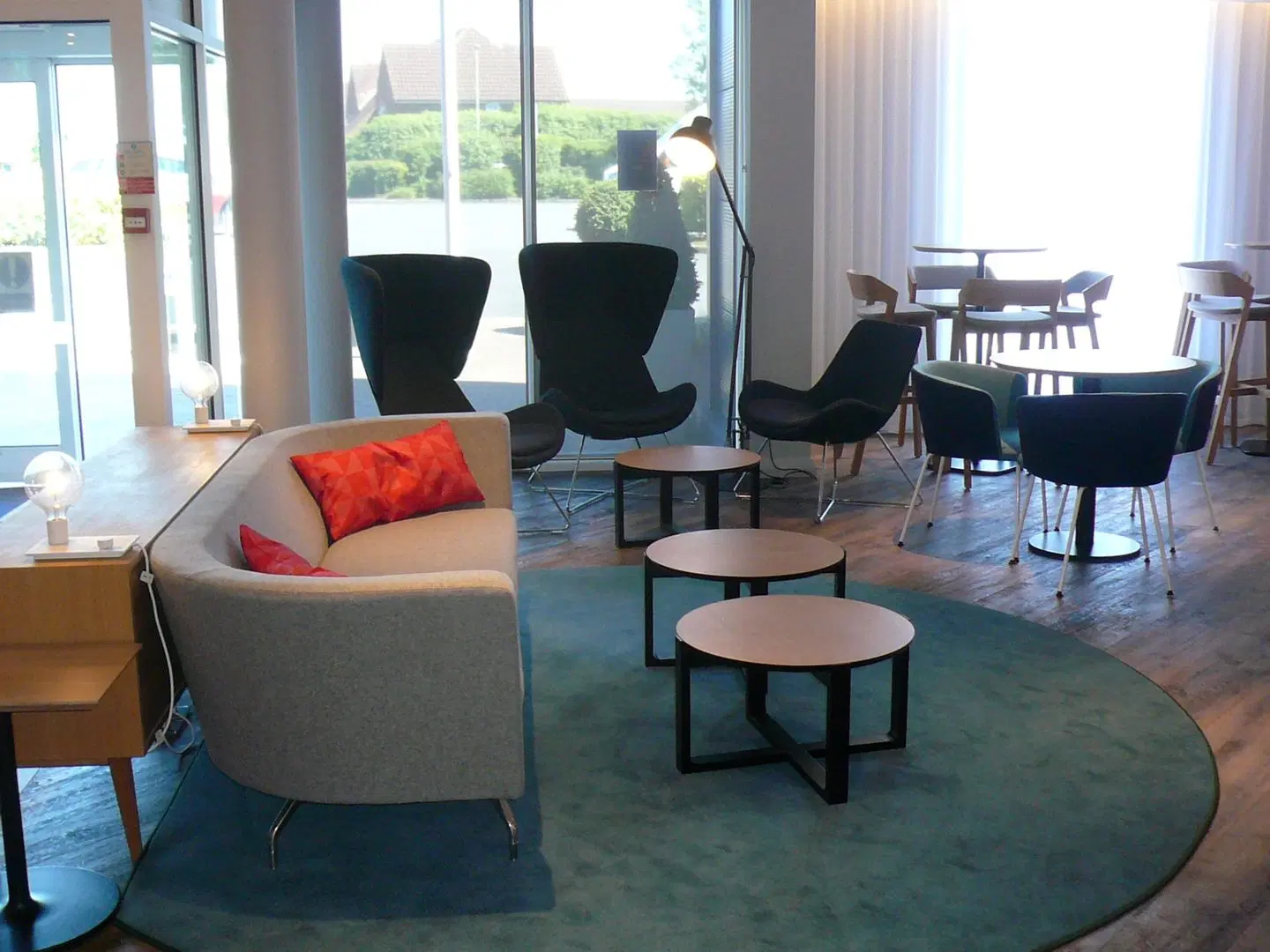 Holiday Inn Express Oxford - Kassam Stadium LOUNGE_LOBBY