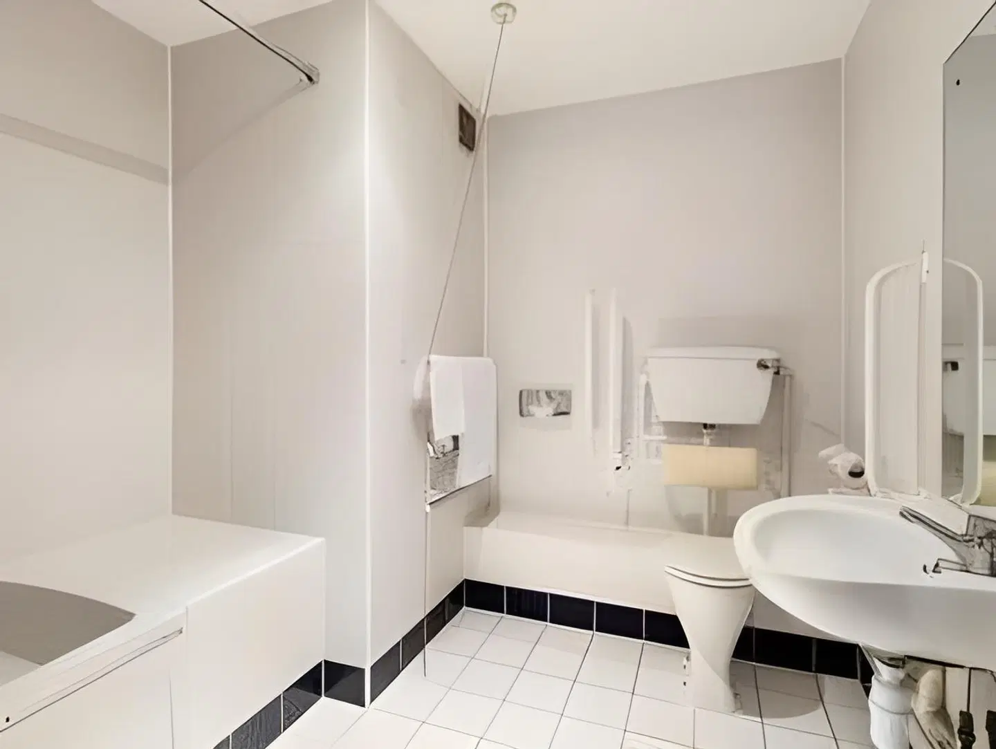 Days Inn by Wyndham Peterborough Badezimmer