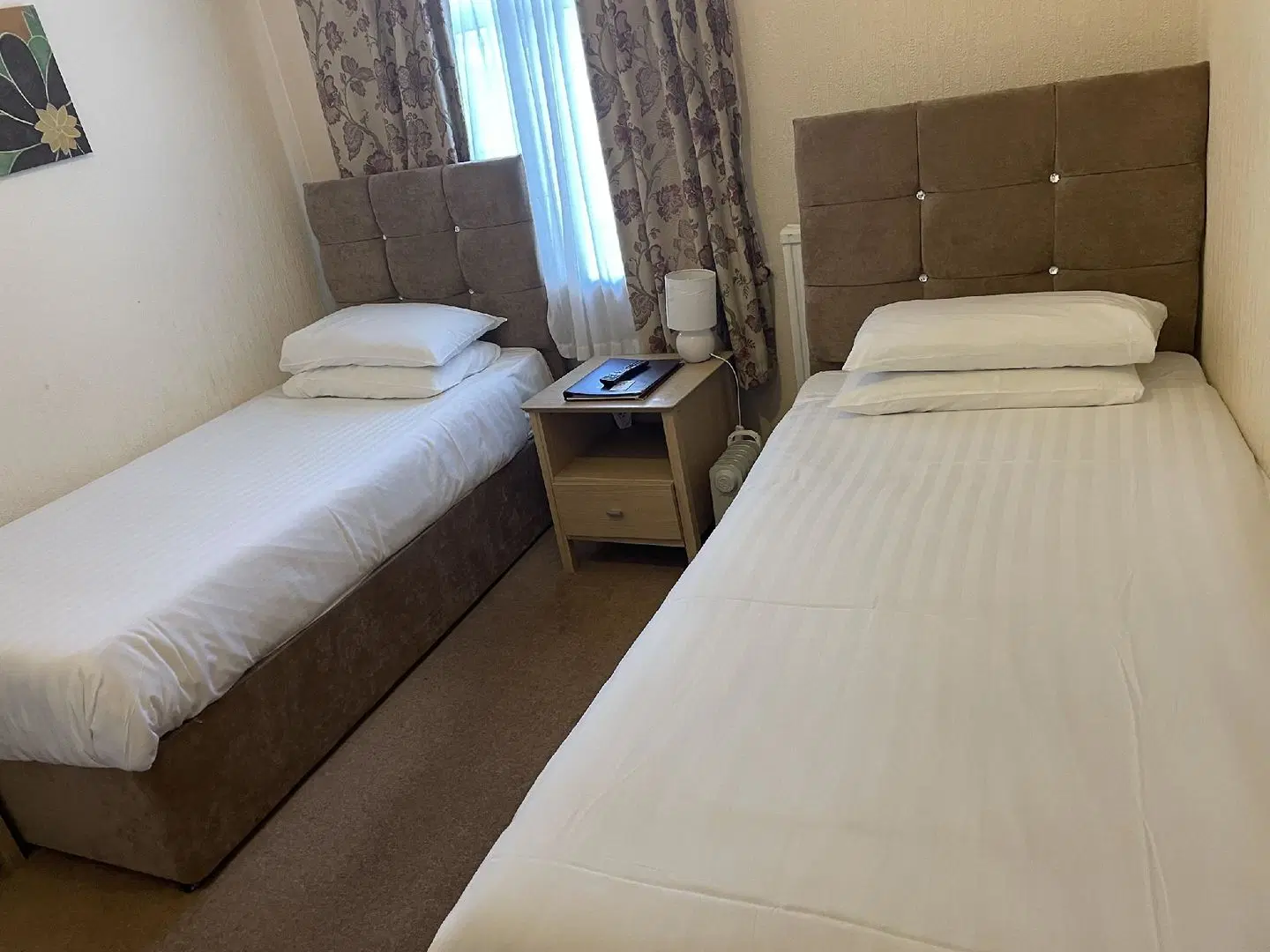 Crossways Guest House ROOM_EXAMPLE