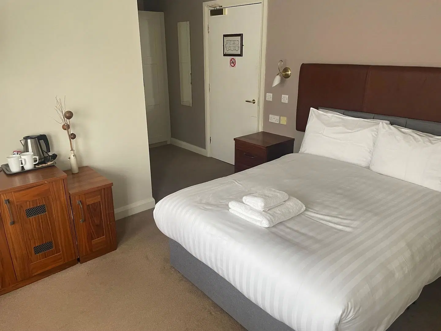 The Moorings Hotel ROOM_EXAMPLE
