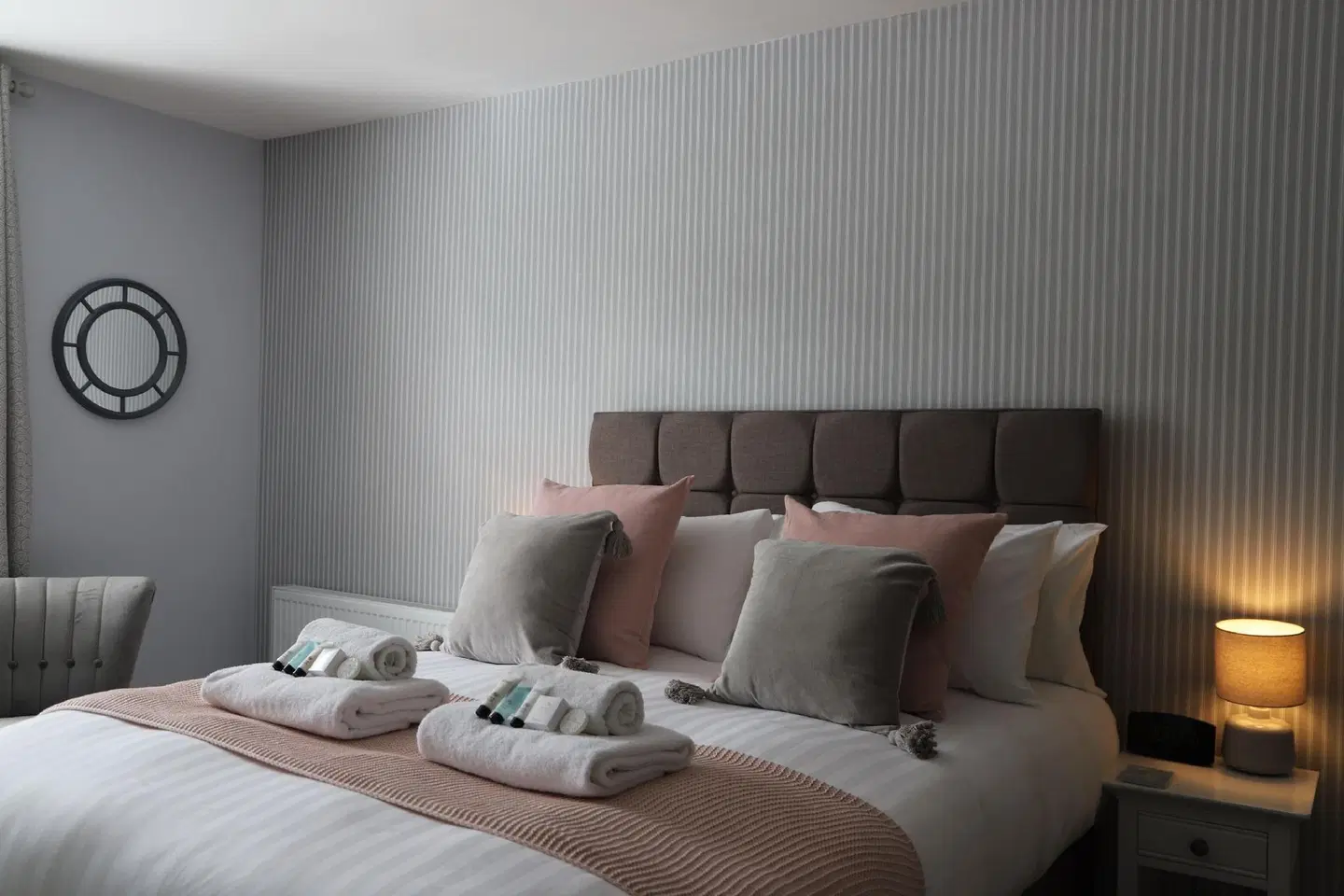 Bridgeside Rooms ROOM_EXAMPLE