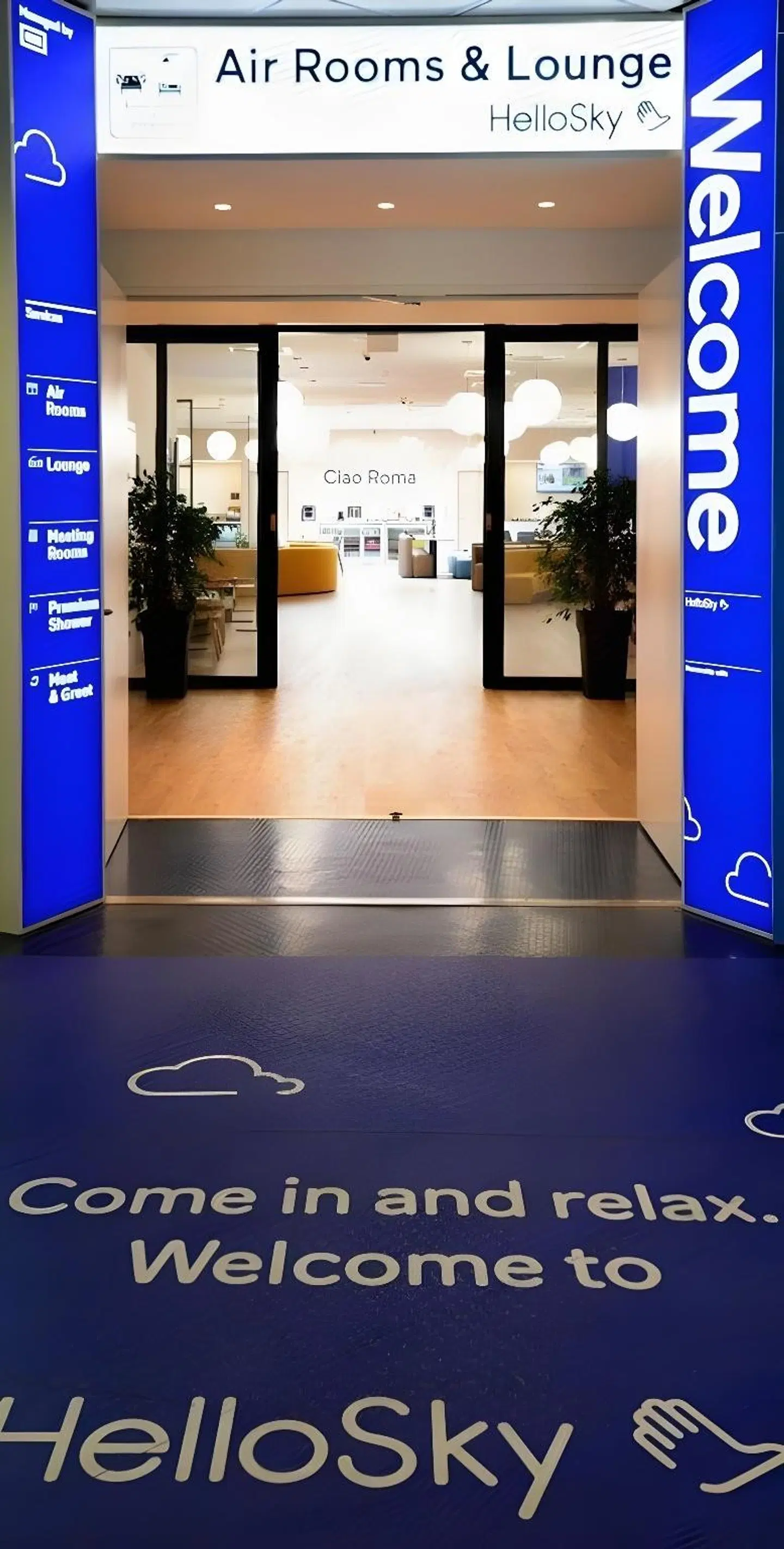 Air Rooms Rome Airport by HelloSky Hallenbad