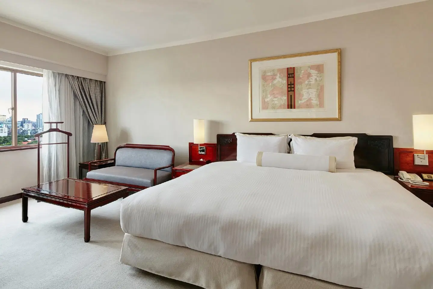 Howard Plaza ROOM_EXAMPLE