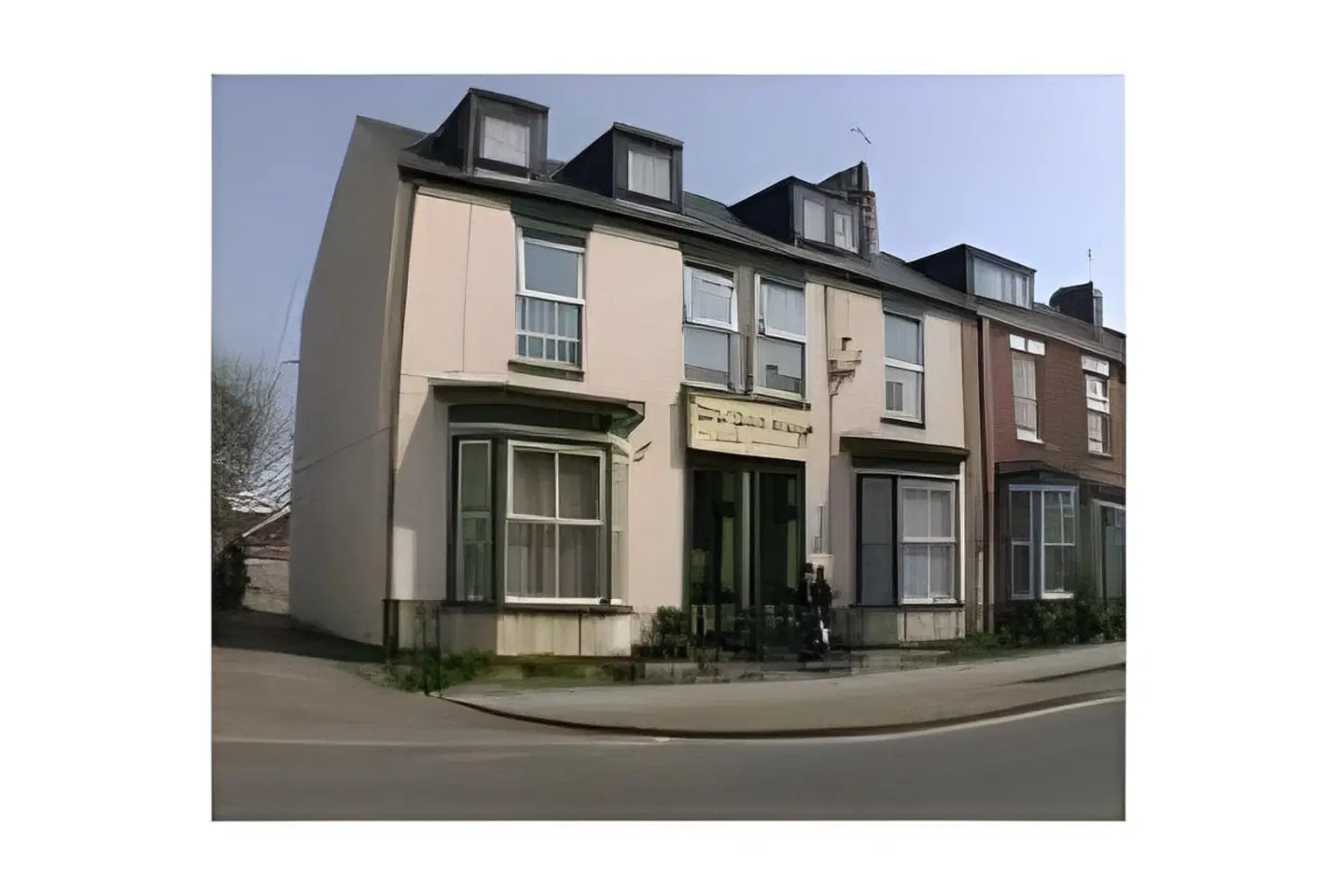 The Vale Apart Hotel EXTERIOR