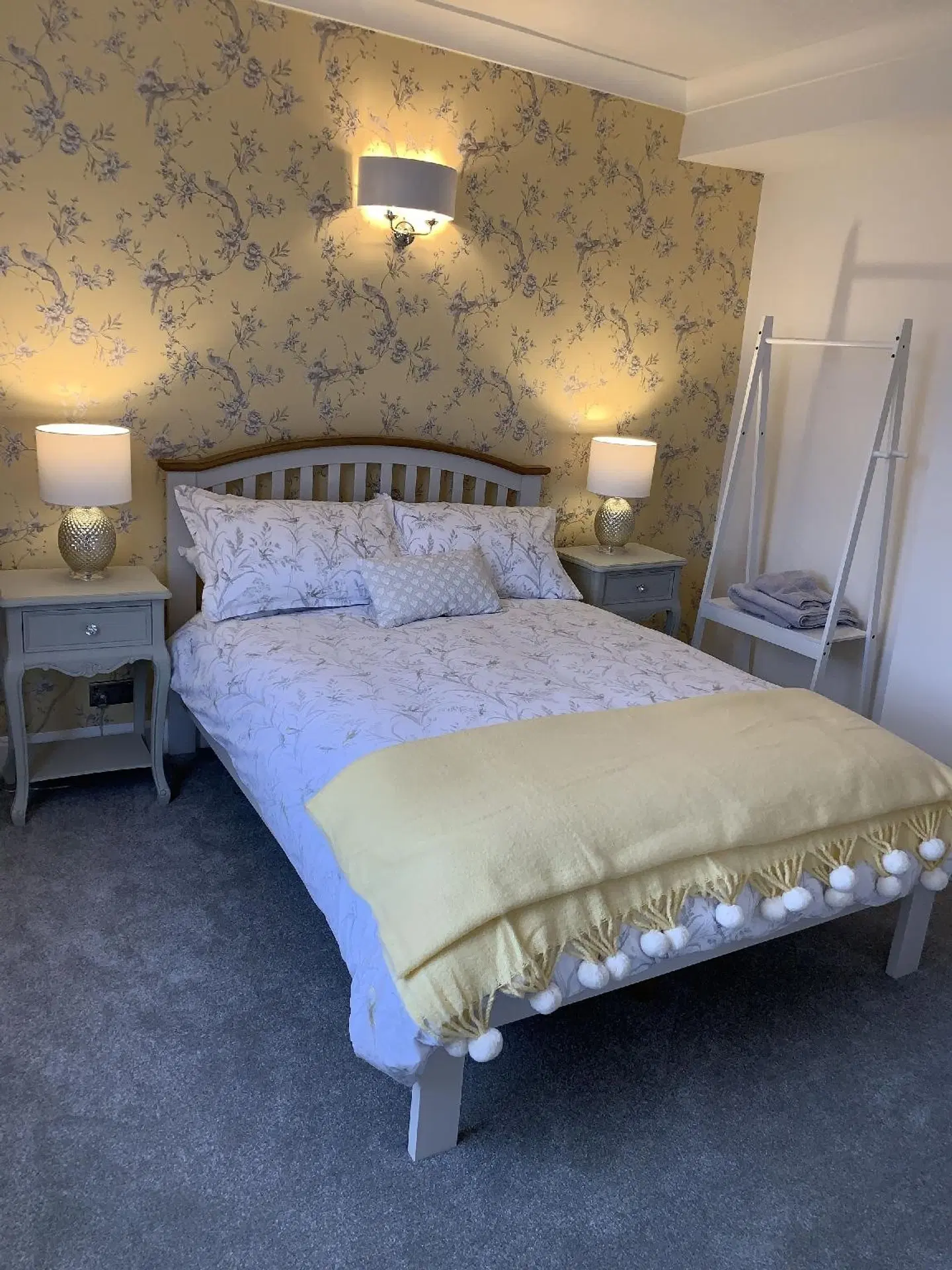 Holden House ROOM_EXAMPLE