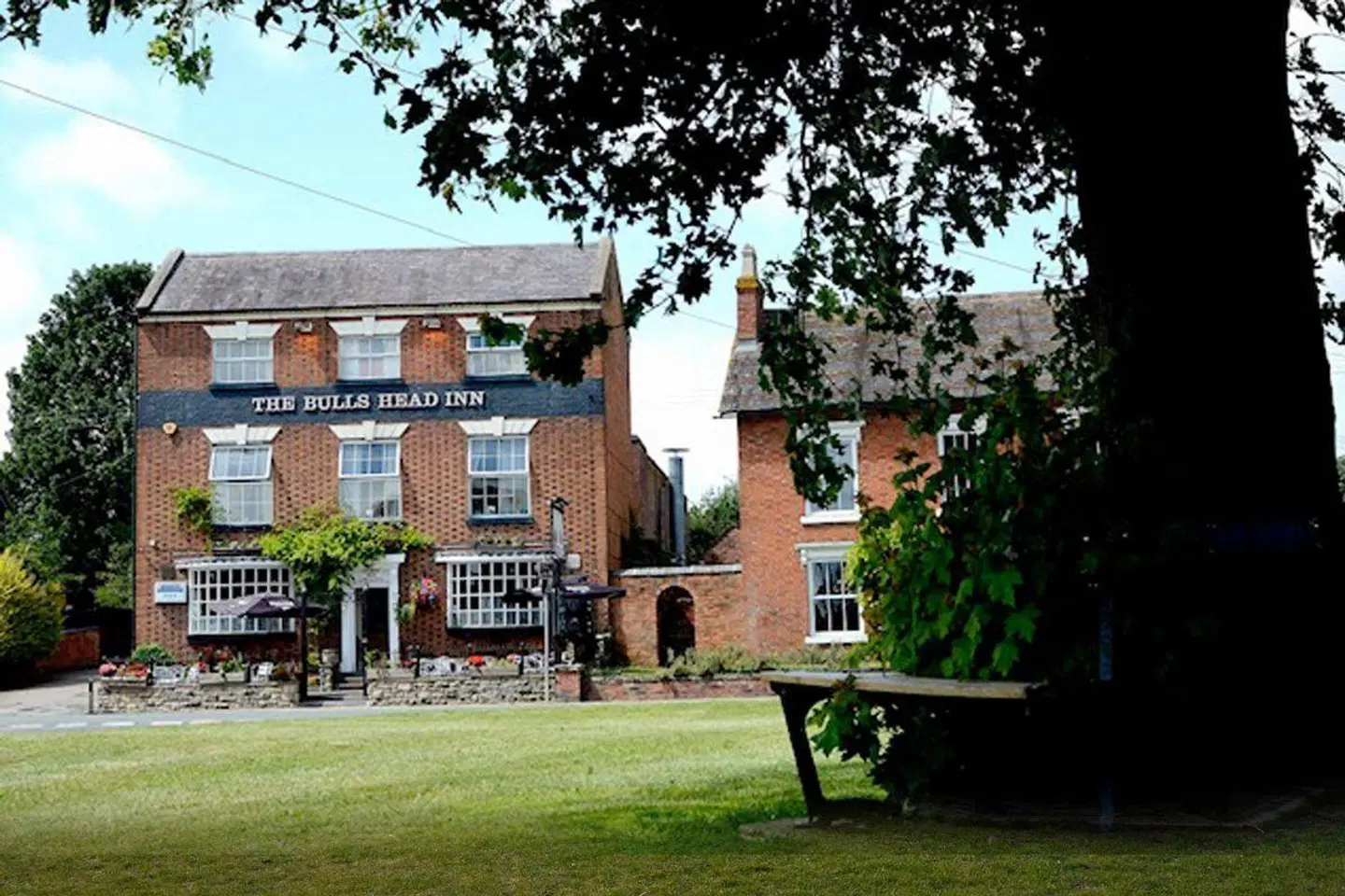 The Bulls Head Inn Terrasse