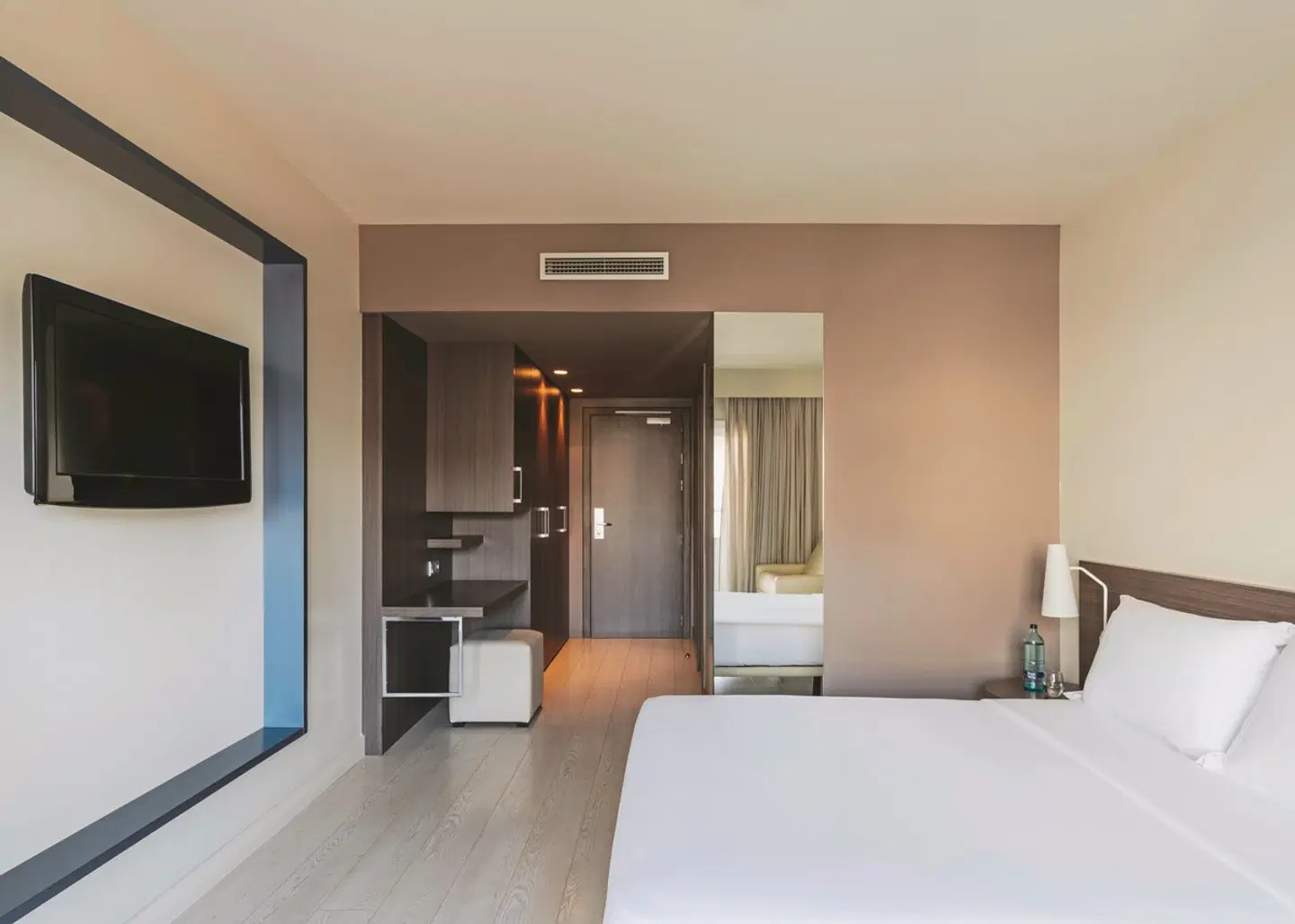 Mediterráneo Park (Mediterráneo & Mediterráneo Park) ROOM_EXAMPLE
