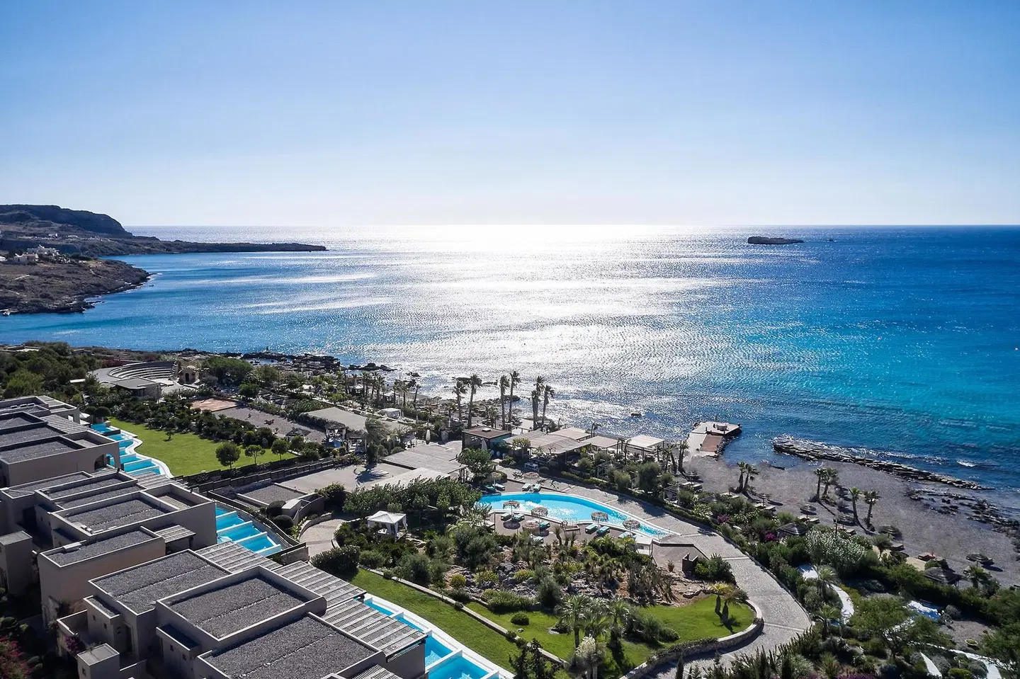 Aquagrand Artistic Luxury Beach Resort EXTERIOR