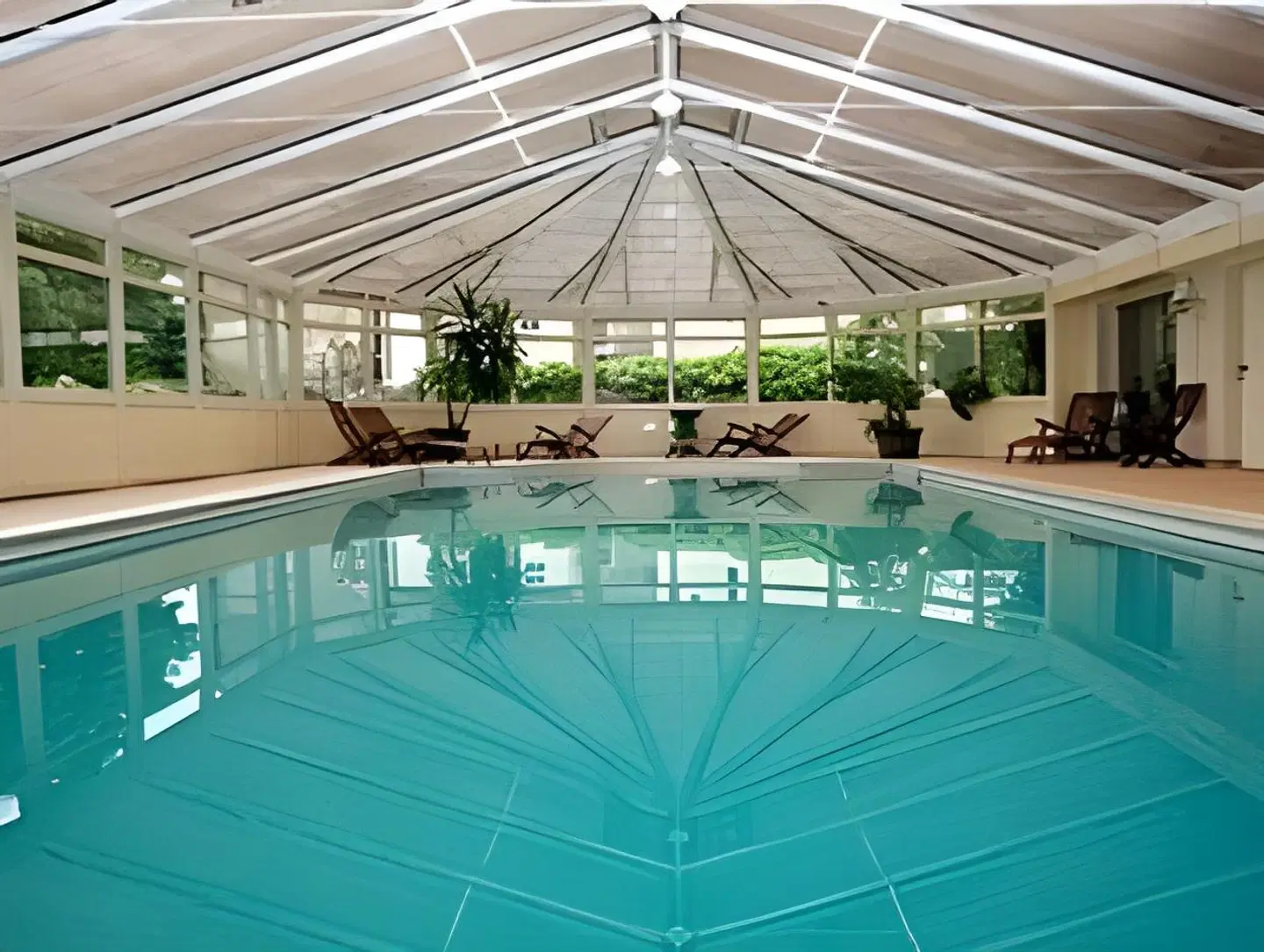 Burythorpe House Hallenbad