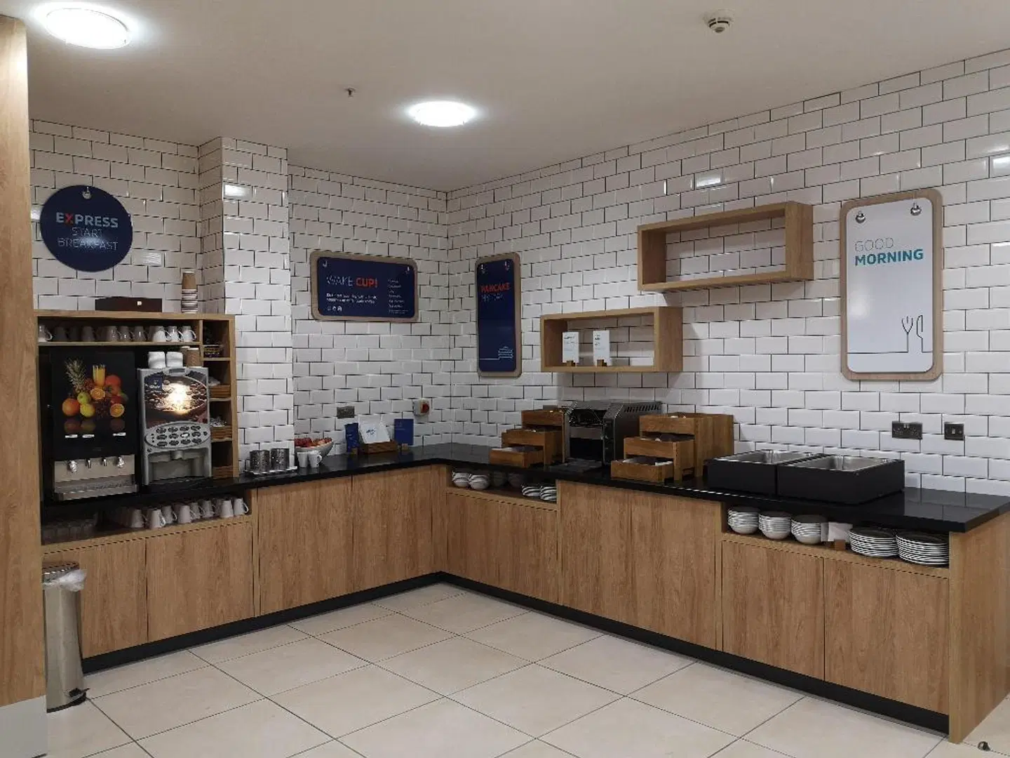 Holiday Inn Express Hull City Centre by IHG LOUNGE_LOBBY