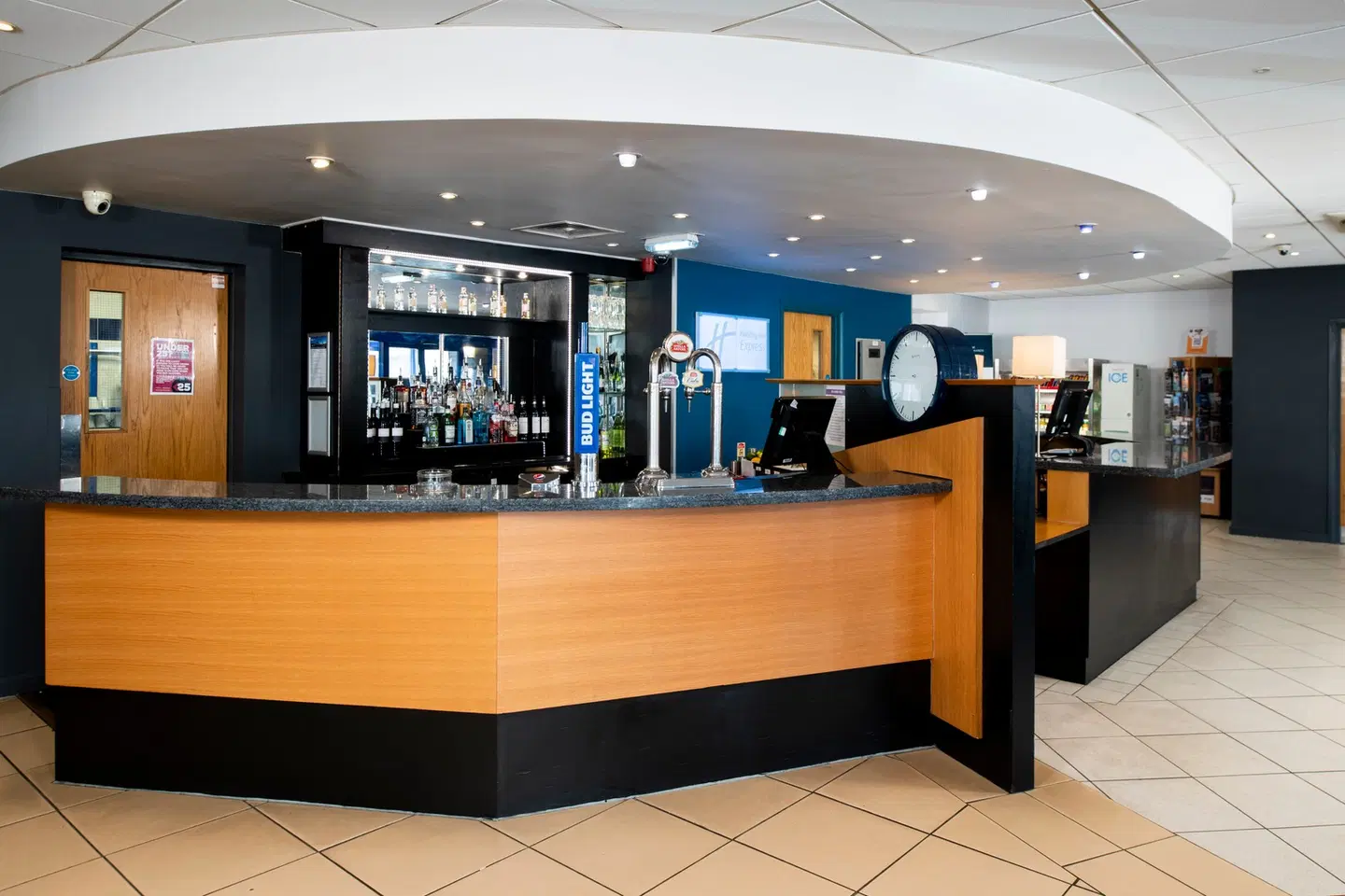 Holiday Inn Express Newcastle Gateshead by IHG LOUNGE_LOBBY
